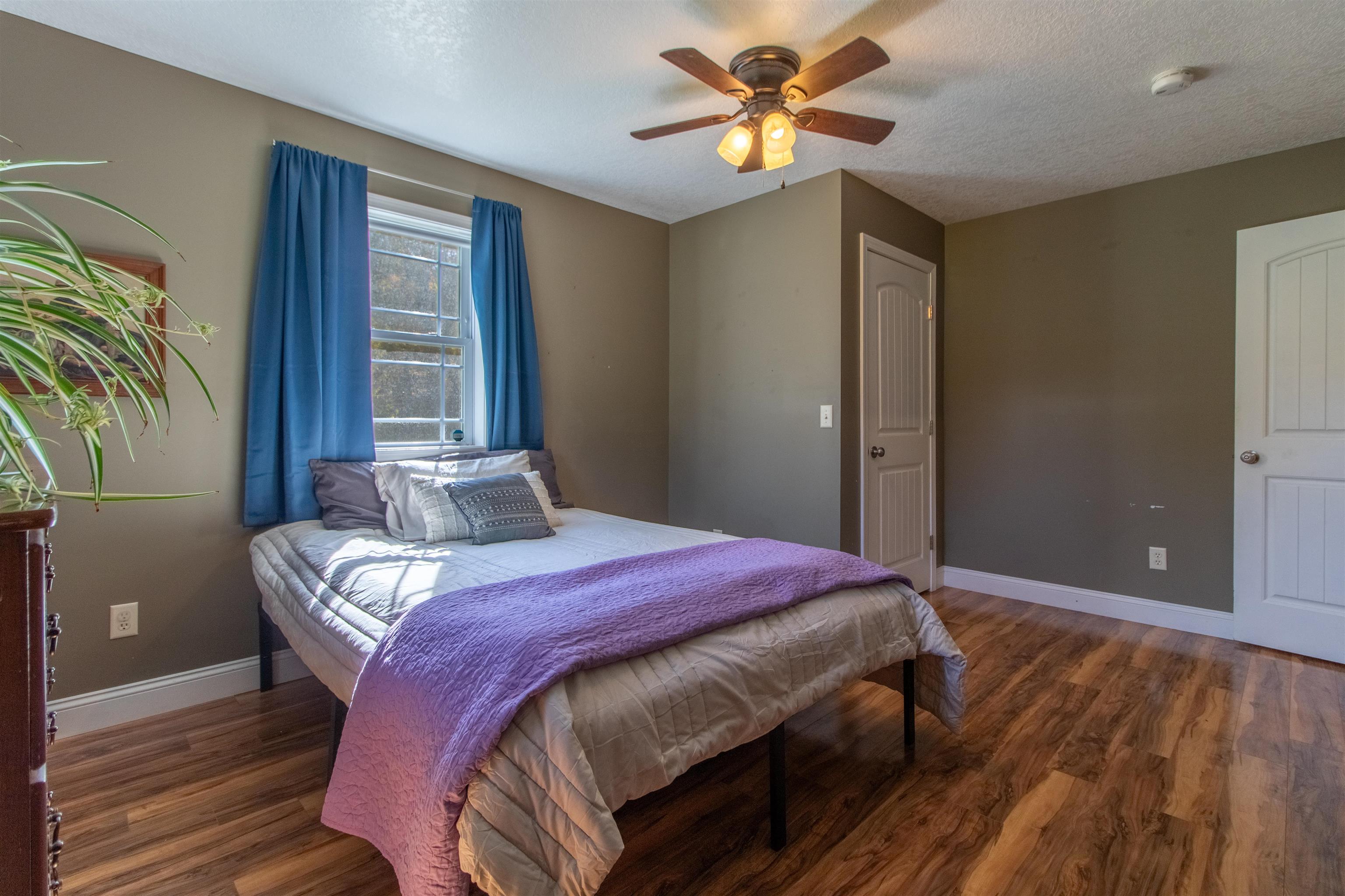 25 Derby Pond Road Property Photo 20