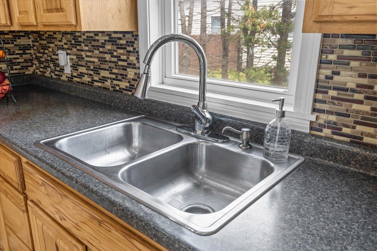 124 School Street Property Photo 14