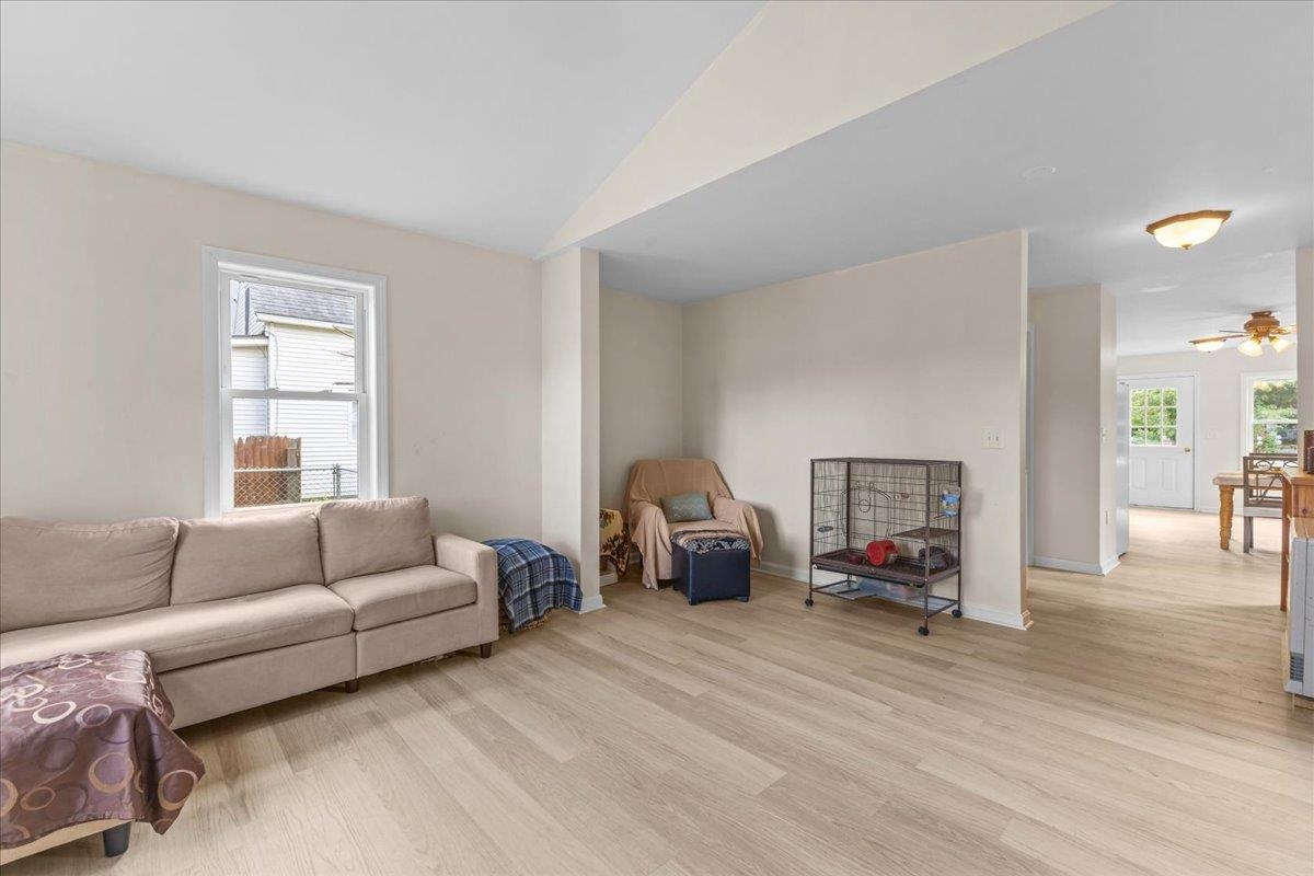 124 School Street Property Photo 26