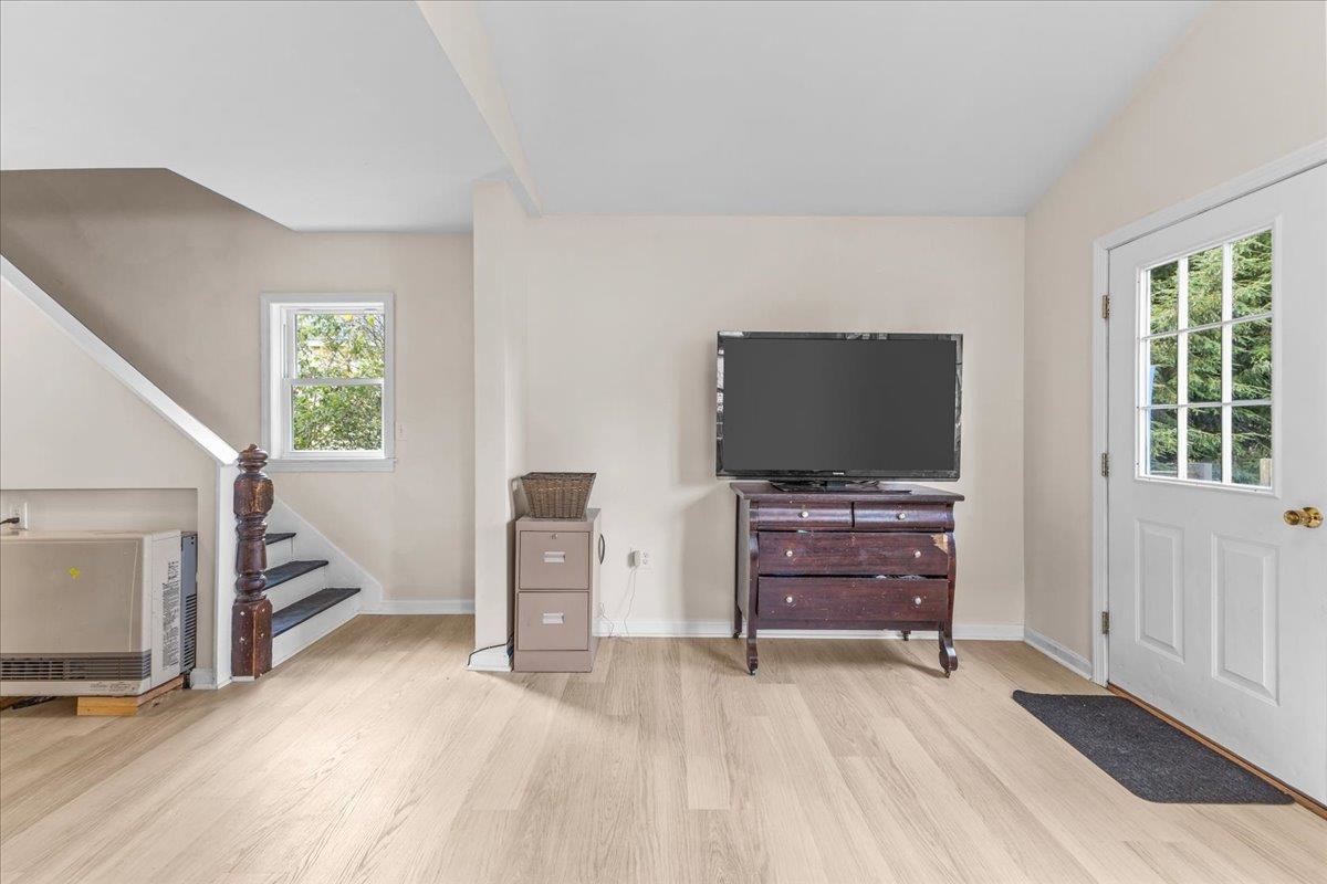 124 School Street Property Photo 29