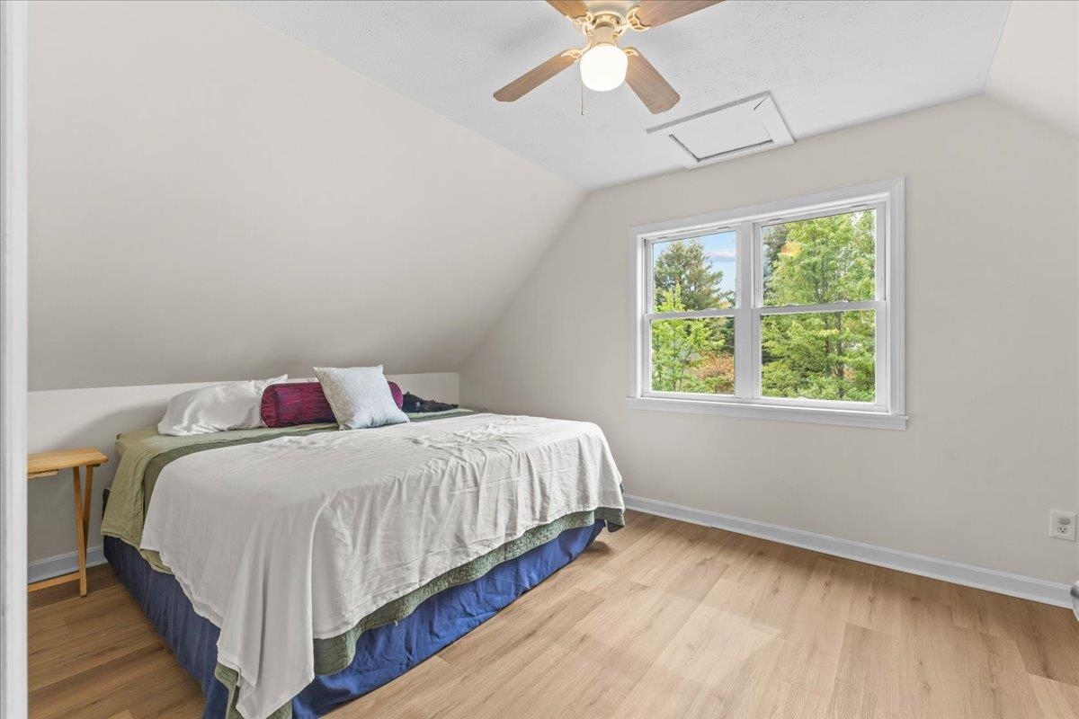124 School Street Property Photo 32