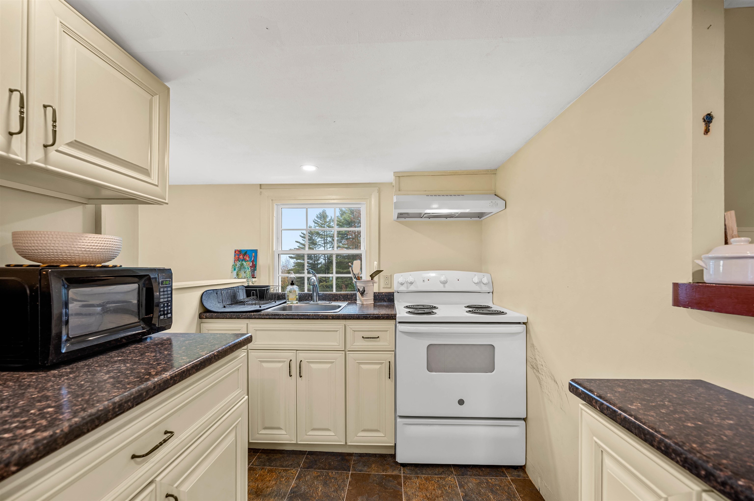 240 Towne Hill Road Property Photo 48