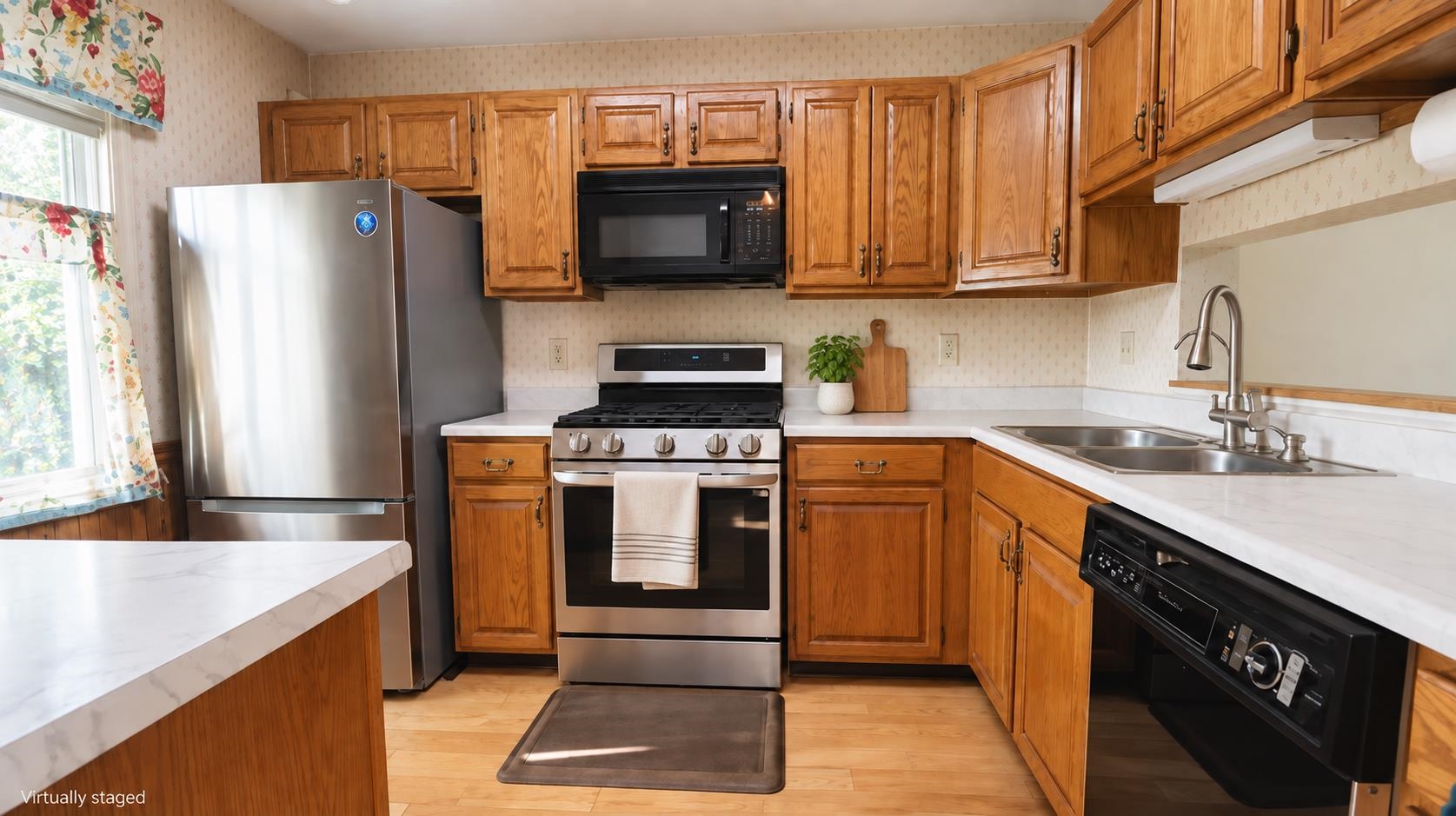 101 Freedom Drive Property Photo 4