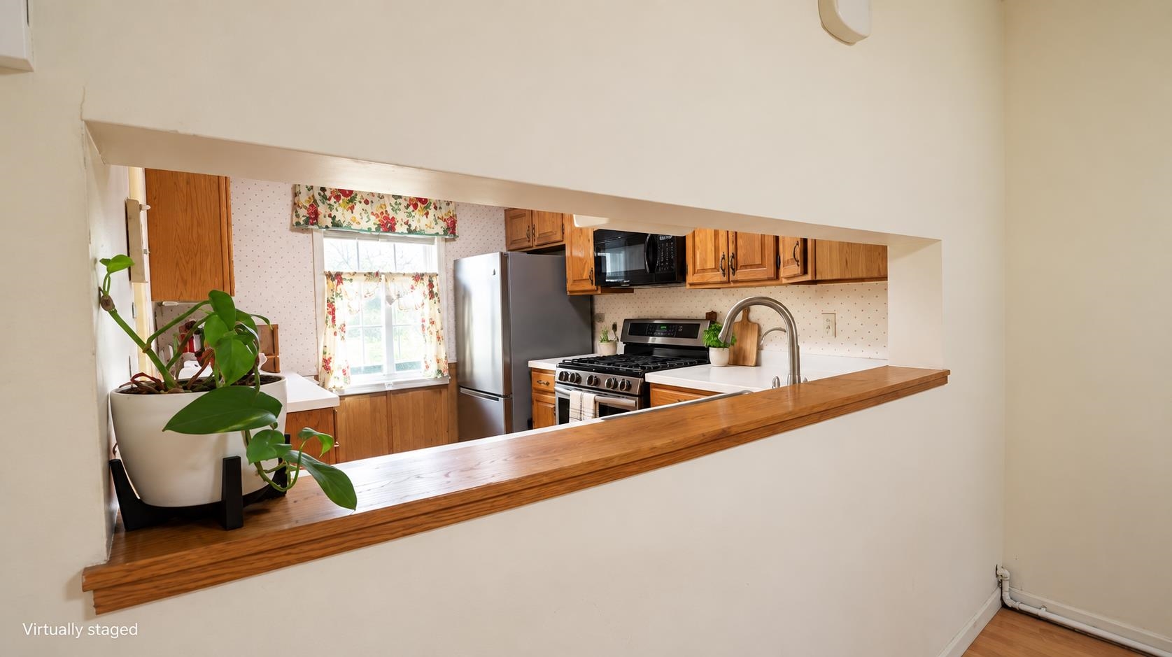 101 Freedom Drive Property Photo 6