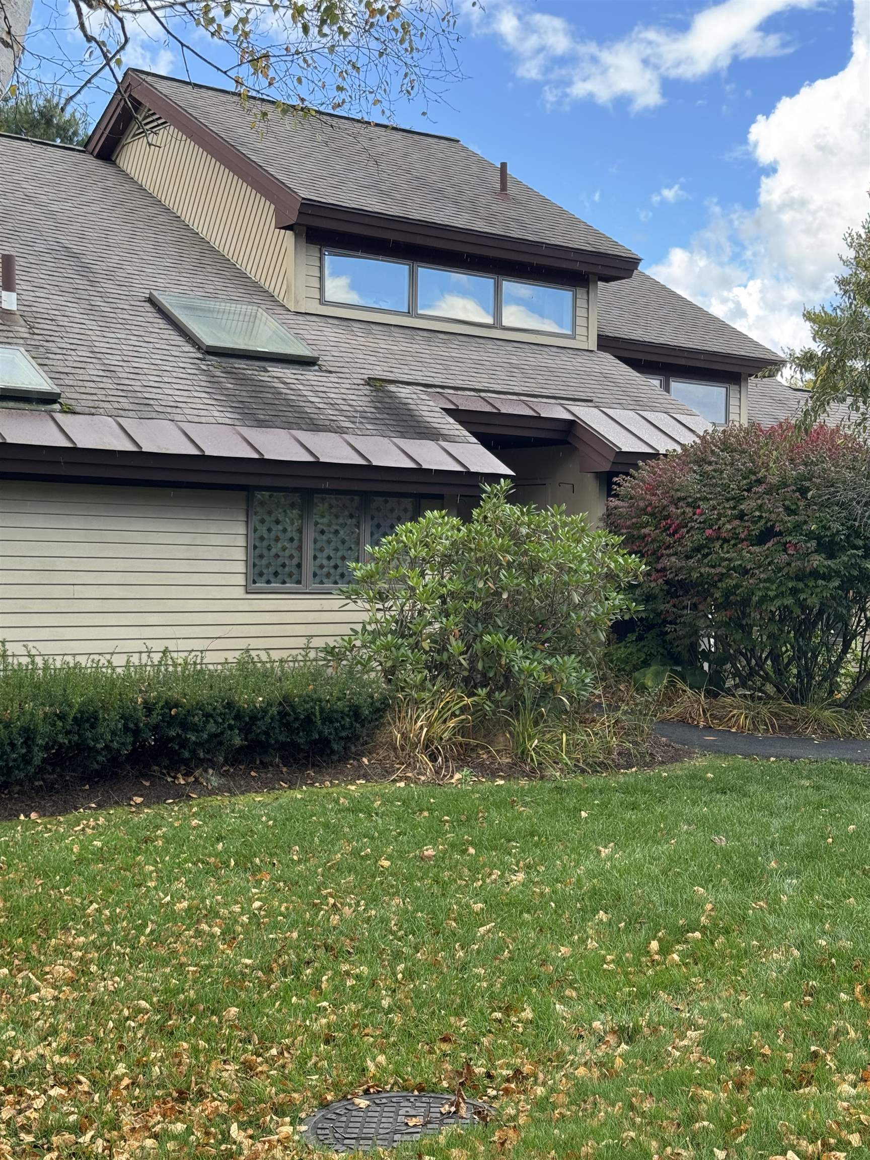 40 Lakeland Drive Property Photo 1