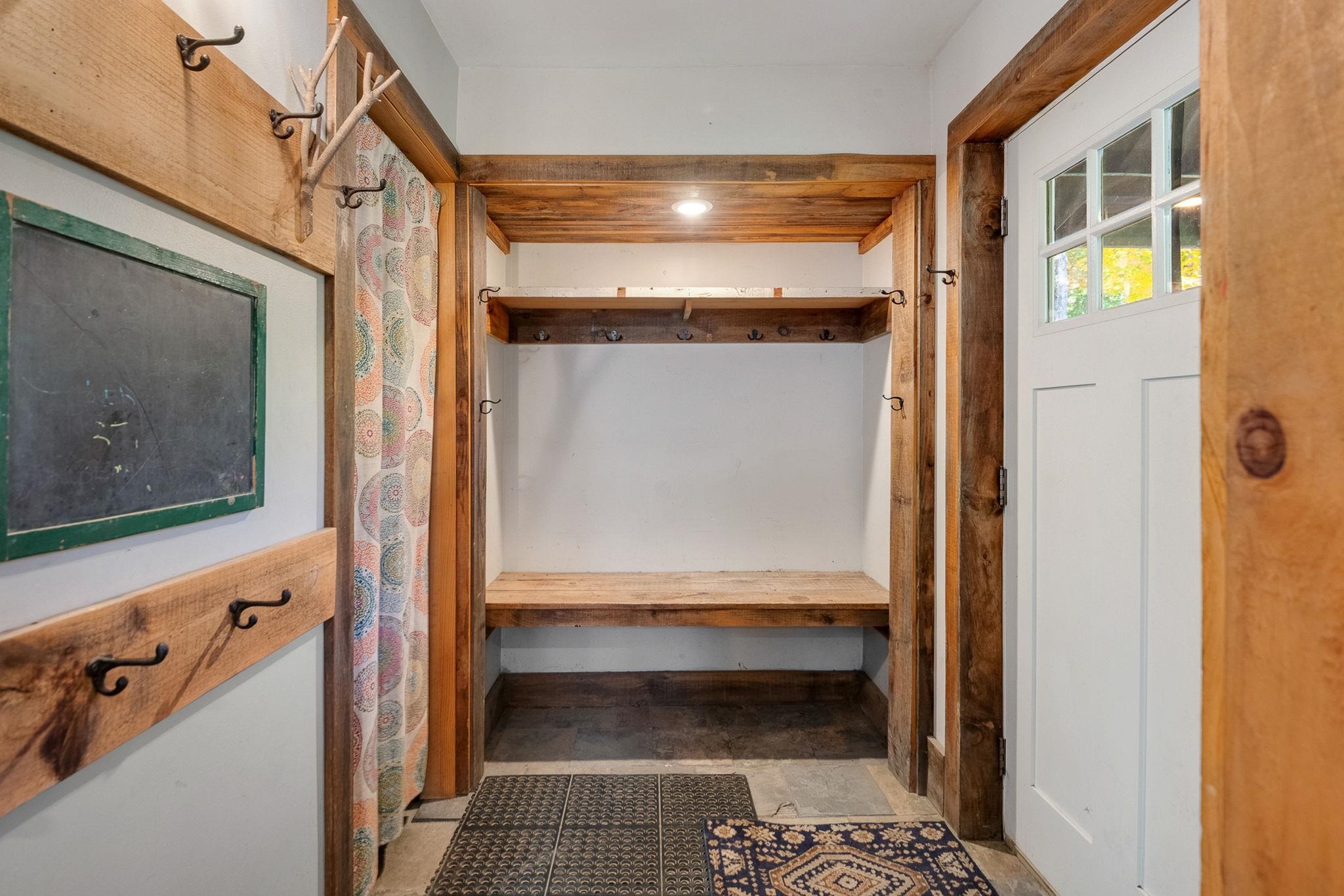 1804 Prickly Mountain Road Property Photo 3