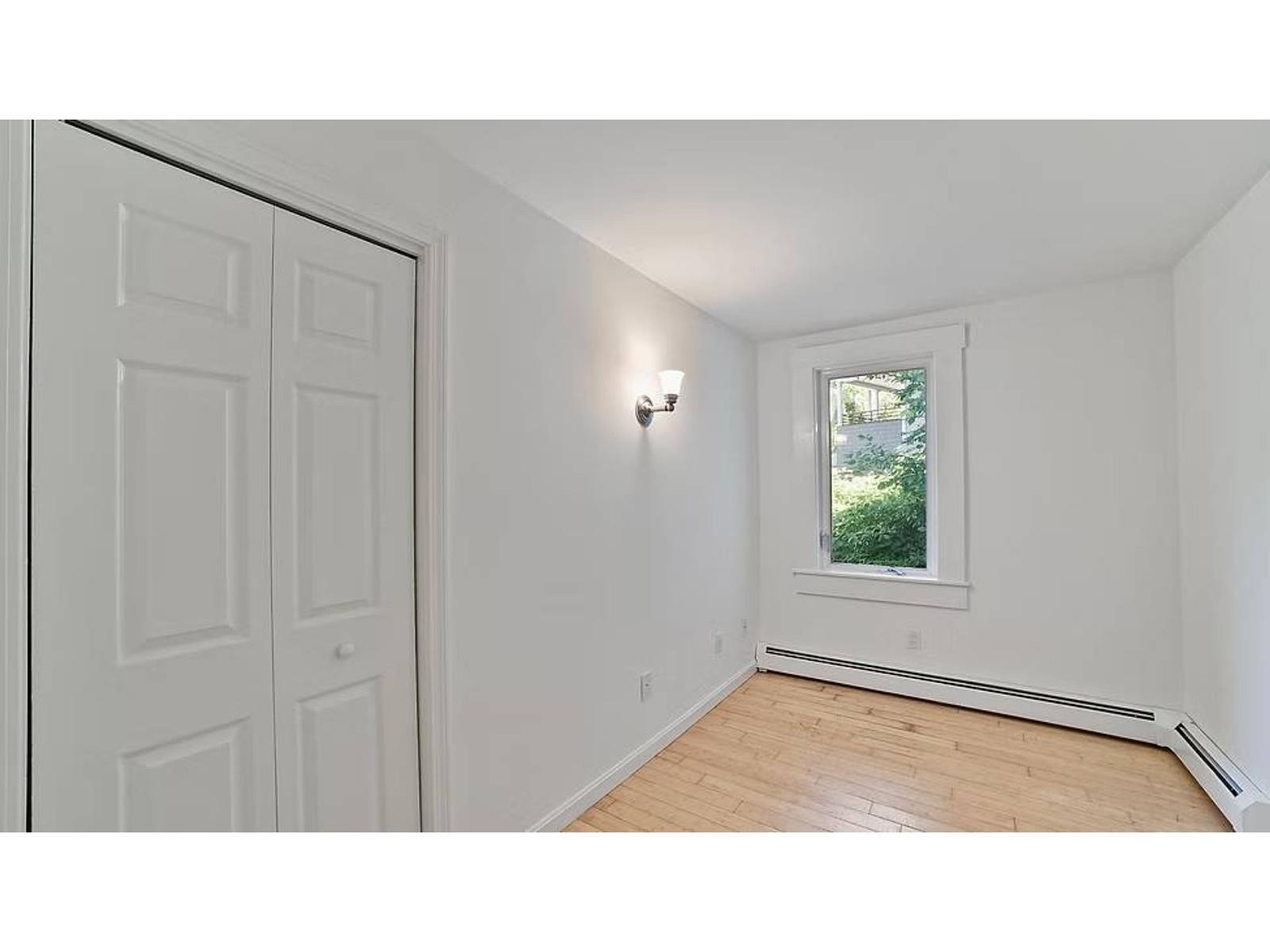 476-478 St. Paul Street Property Photo 5
