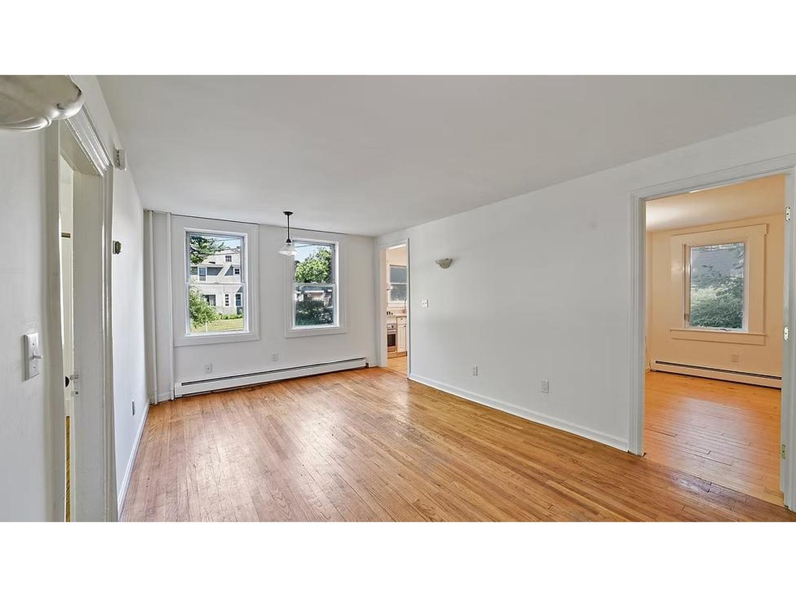 476-478 St. Paul Street Property Photo 11