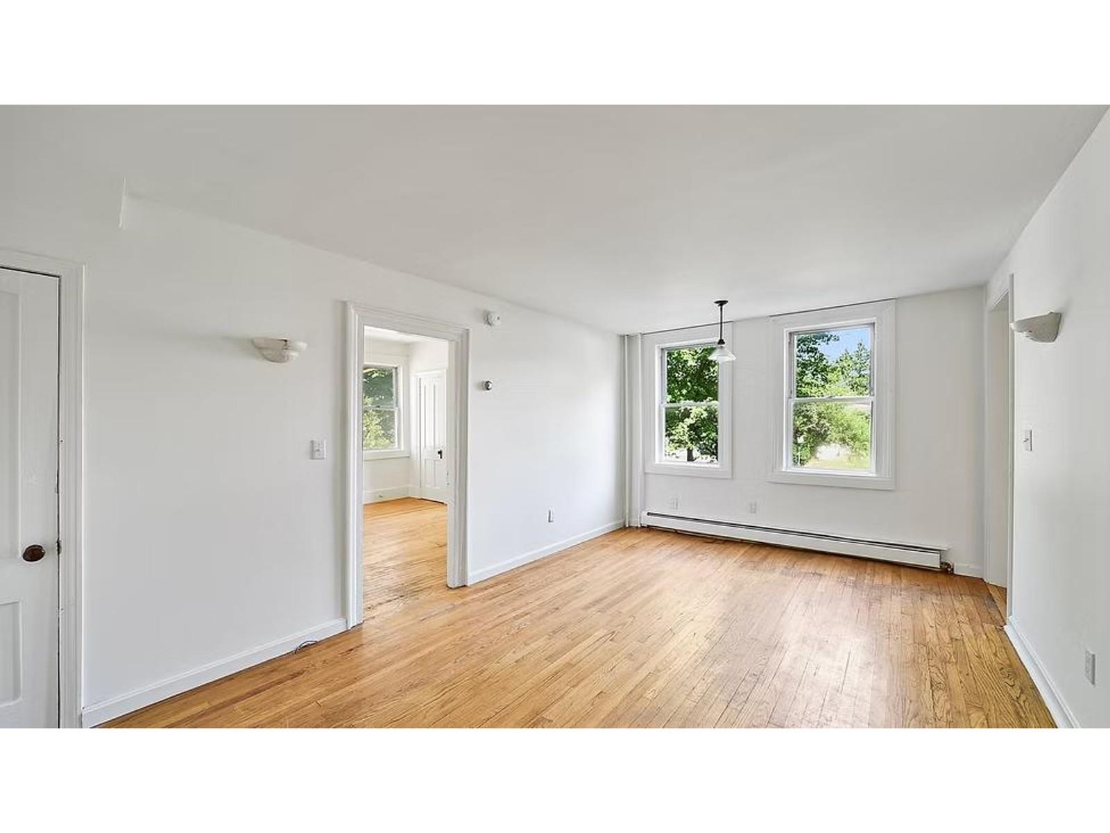 476-478 St. Paul Street Property Photo 12