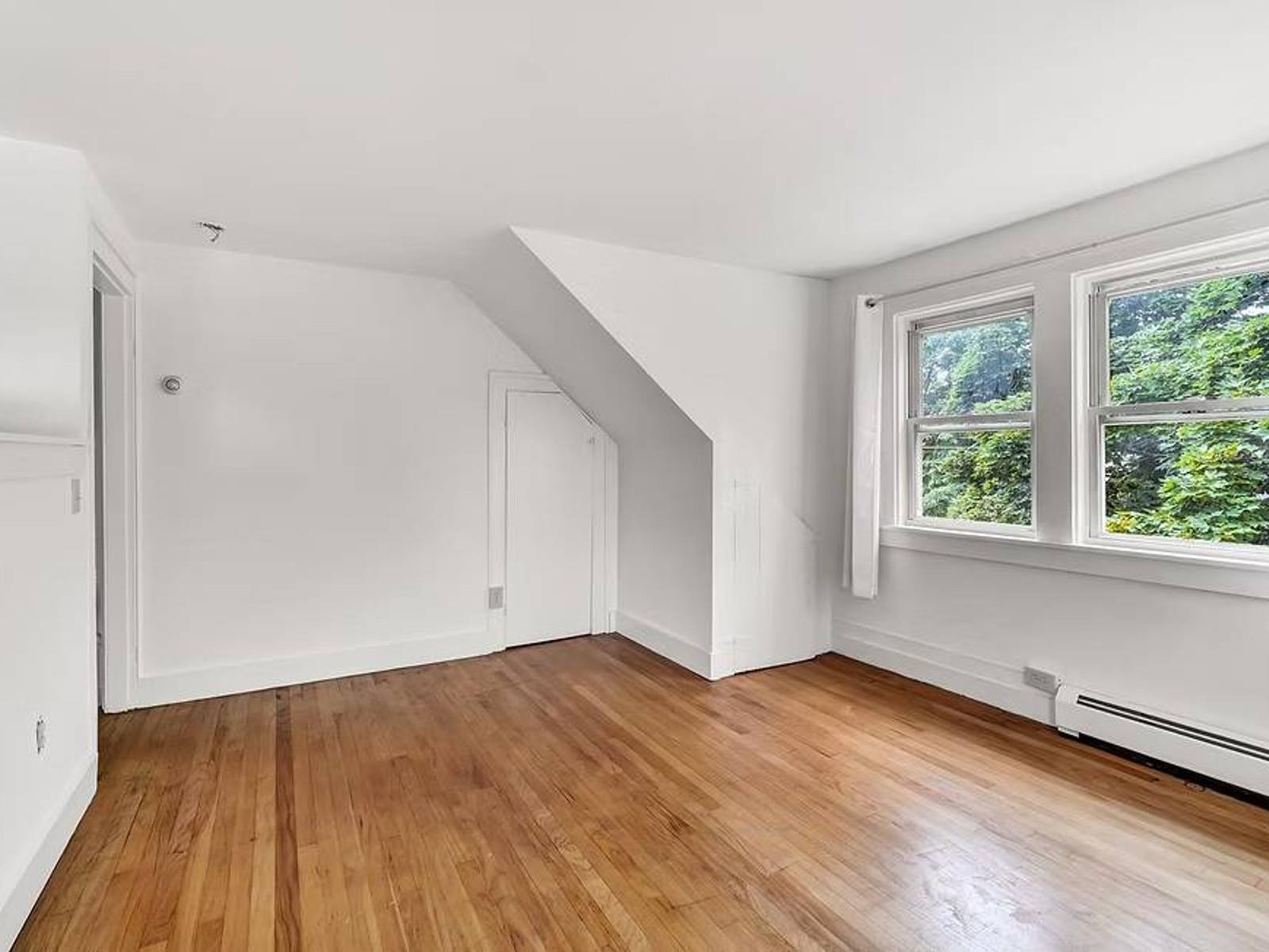 476-478 St. Paul Street Property Photo 14