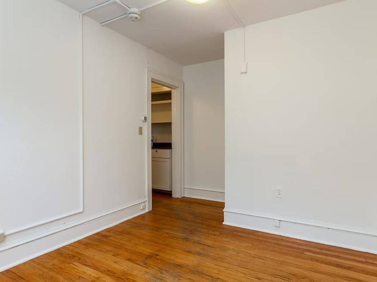 141 Howard & 476-478 St. Paul Street Property Photo 17