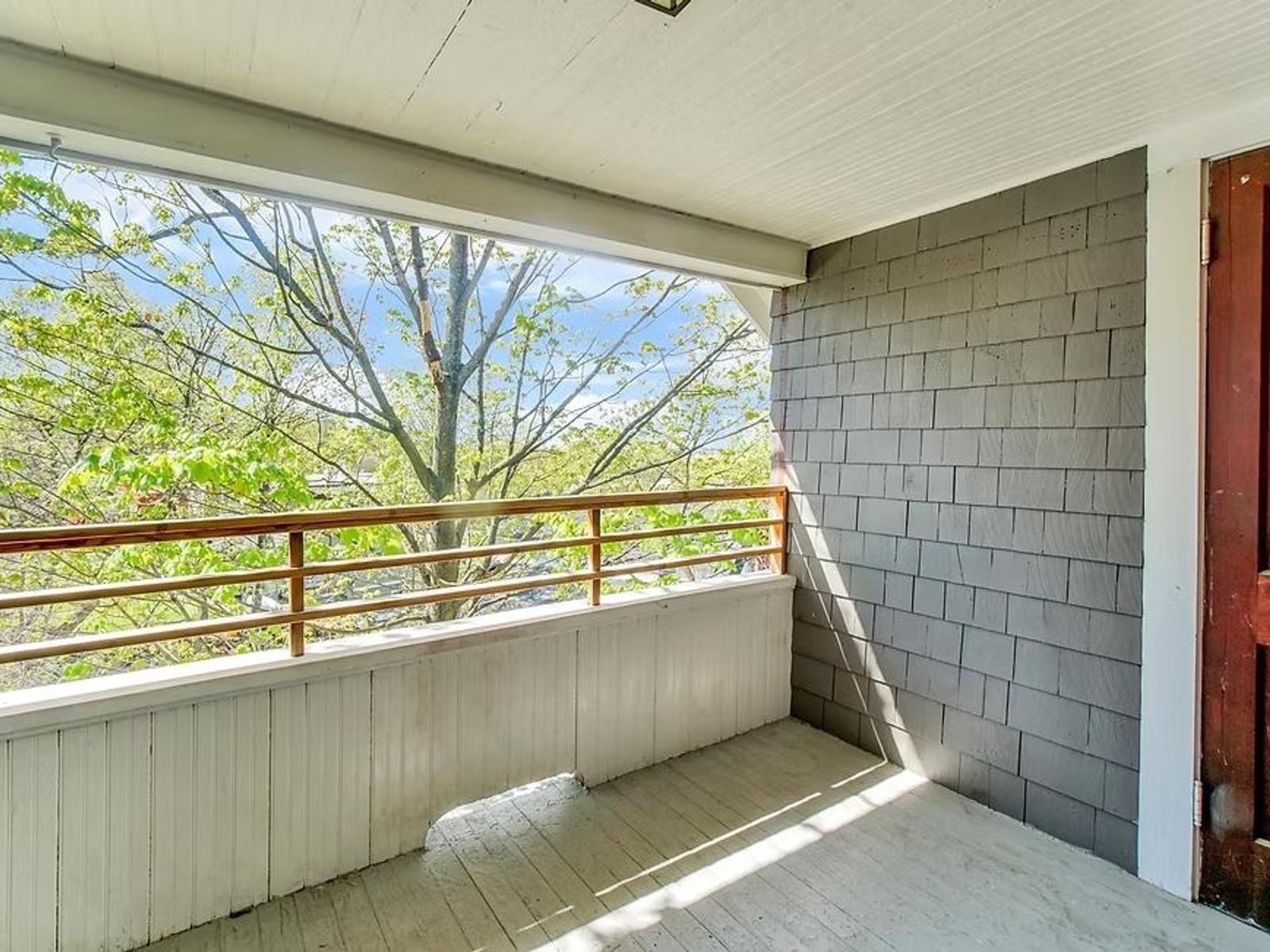 141 Howard & 476-478 St. Paul Street Property Photo 19