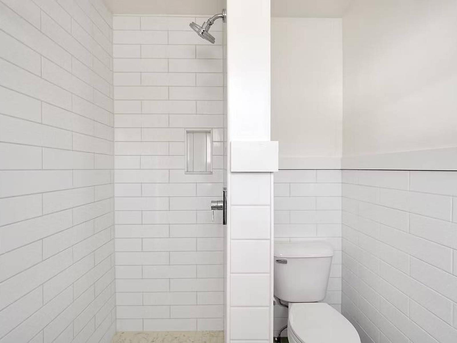 141 Howard & 476-478 St. Paul Street Property Photo 23