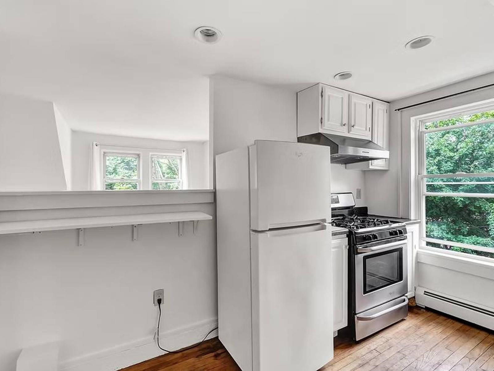141 Howard & 476-478 St. Paul Street Property Photo 35