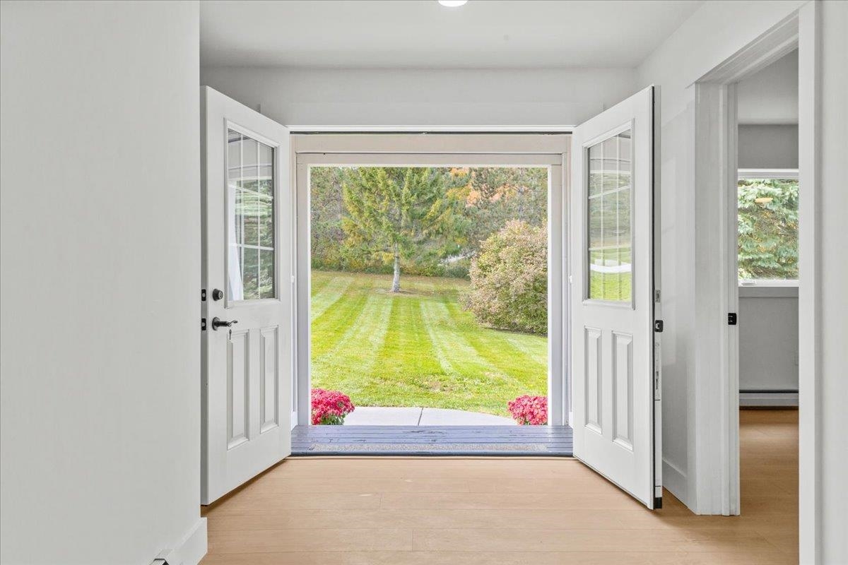 4684 Main Street Property Photo 11