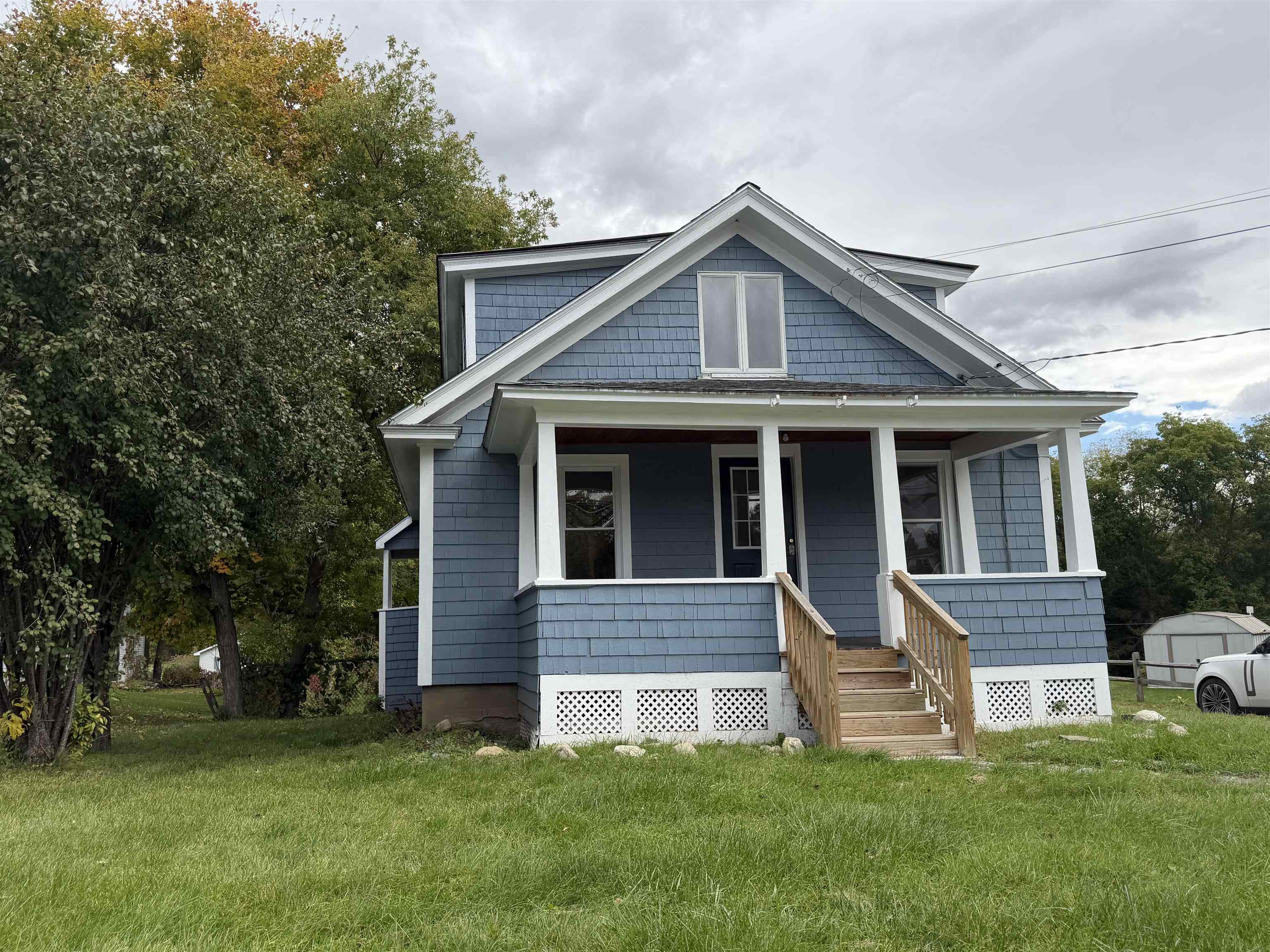 186 Lincoln Ave Avenue Property Photo 2