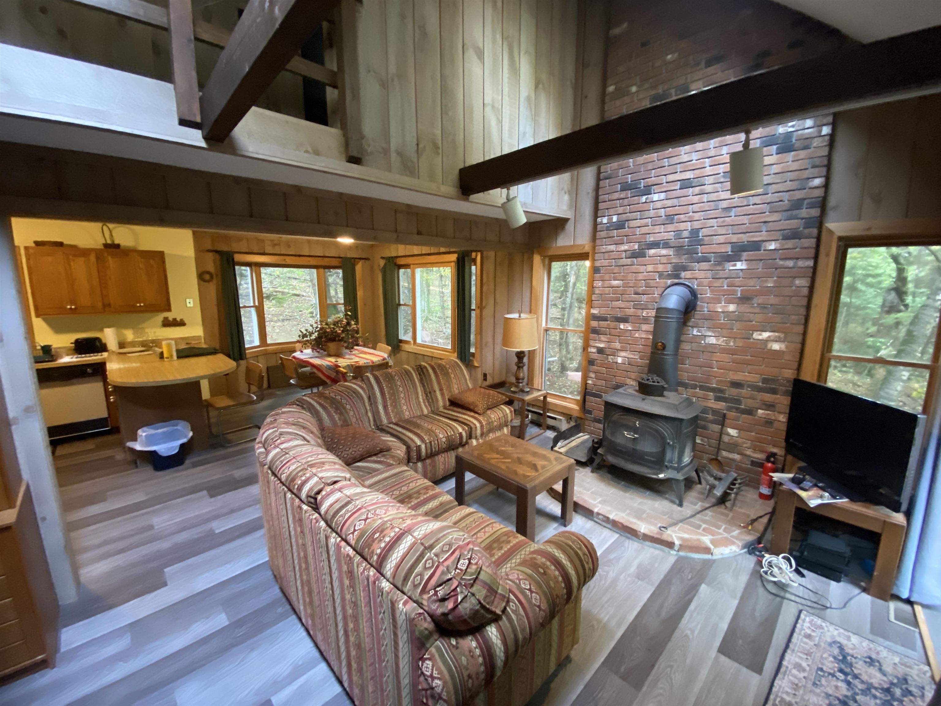 19 View Road Property Photo 9
