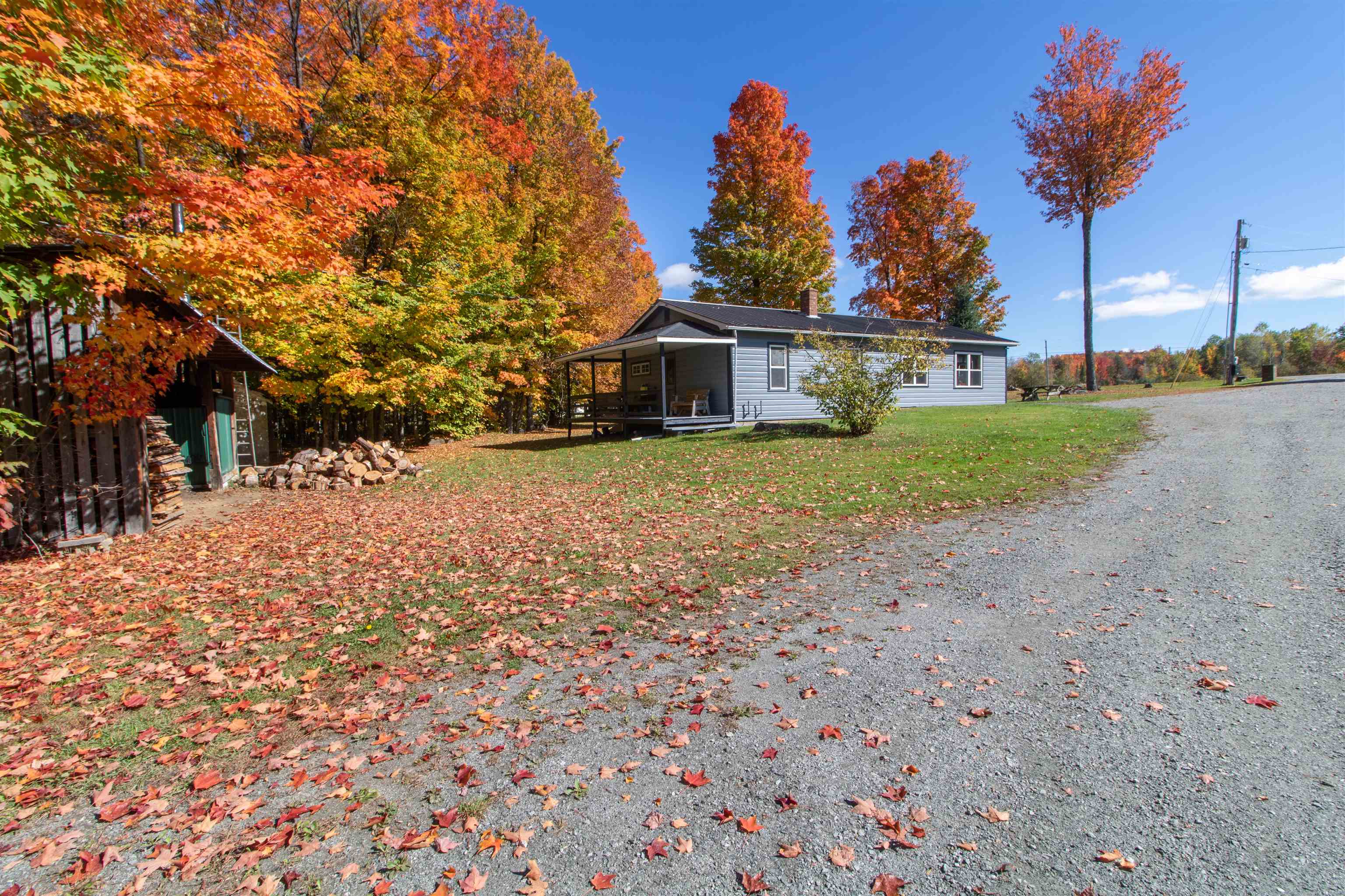 1096 Collins Mill Road Property Photo 9
