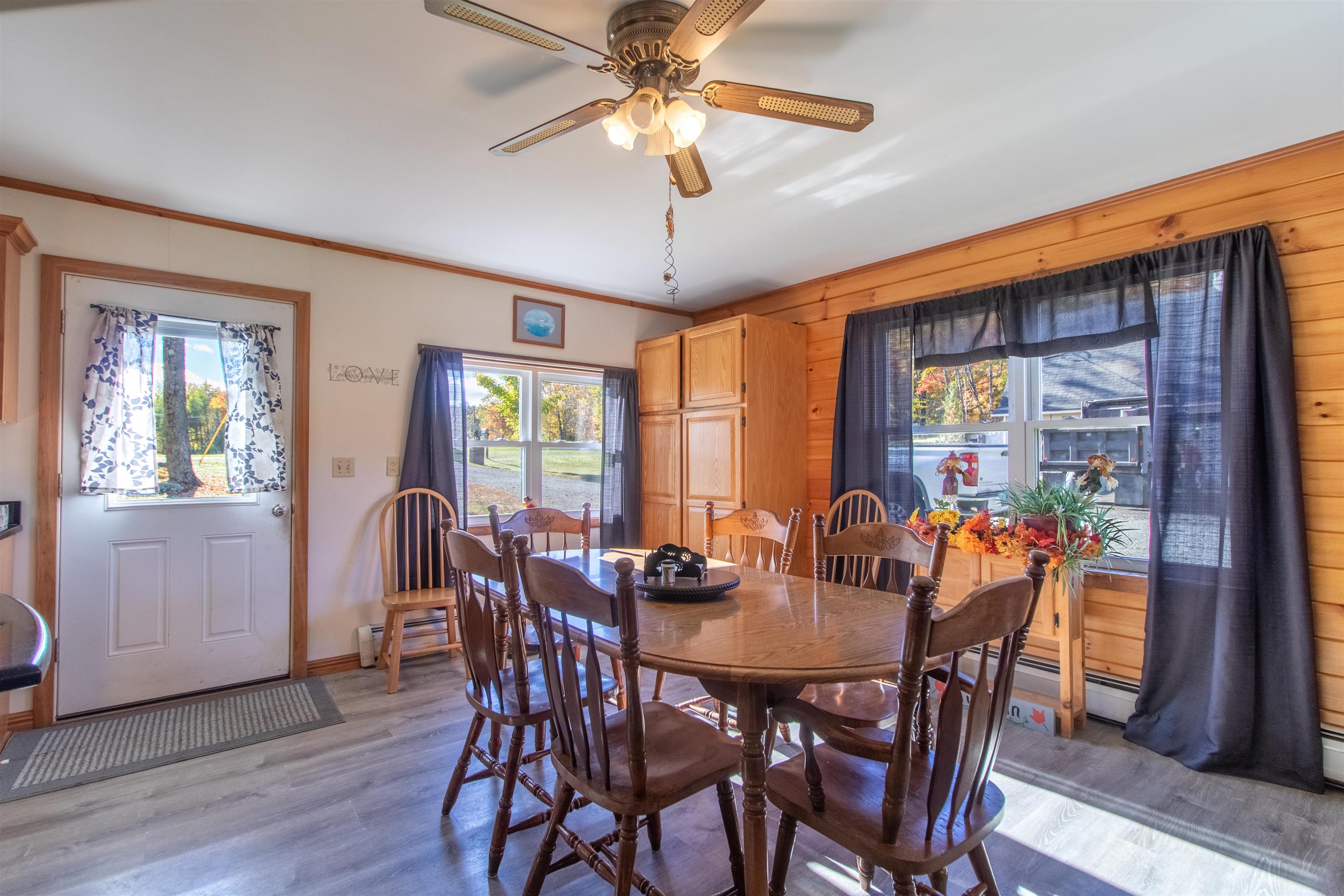 1096 Collins Mill Road Property Photo 12
