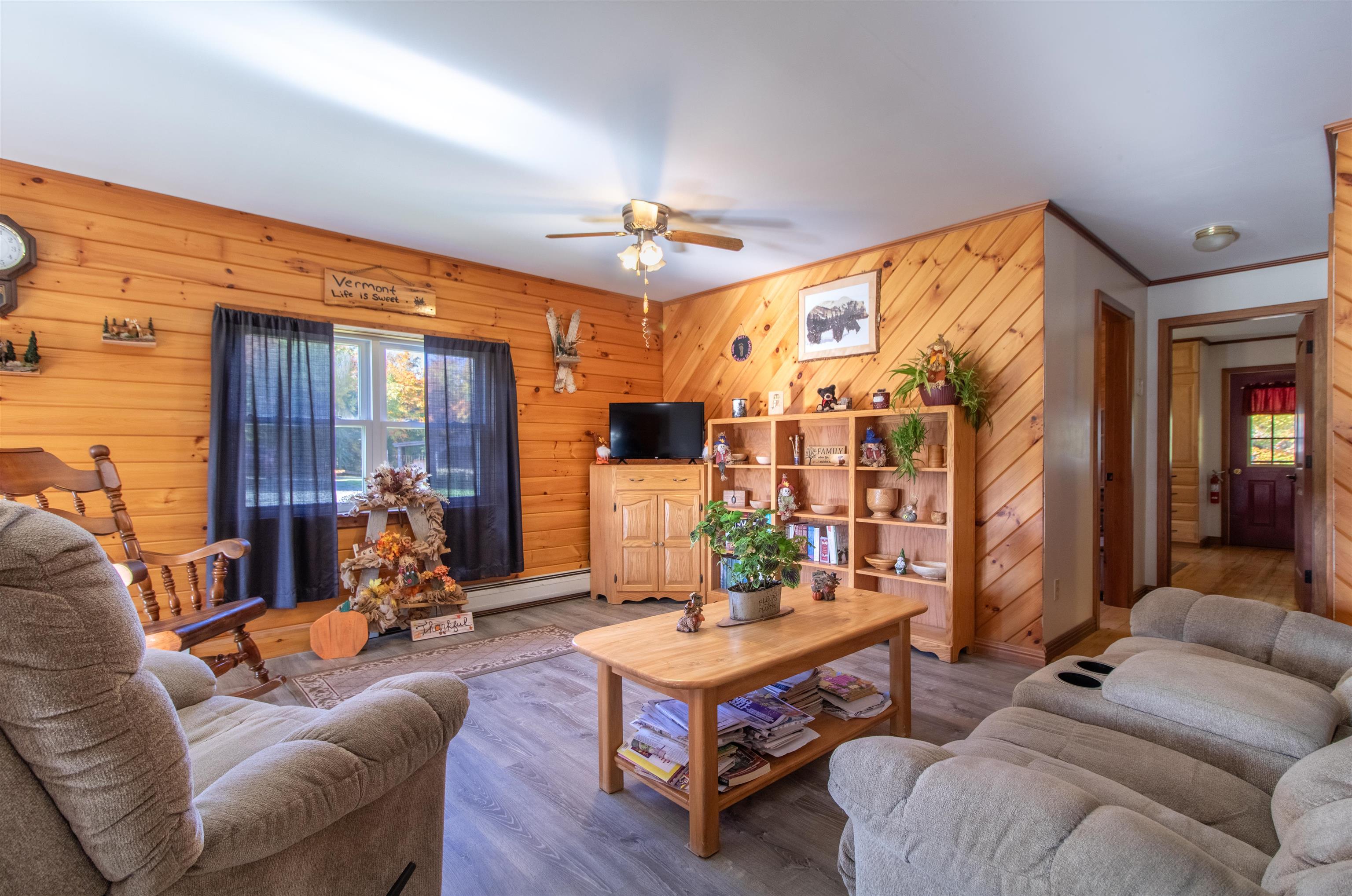 1096 Collins Mill Road Property Photo 14