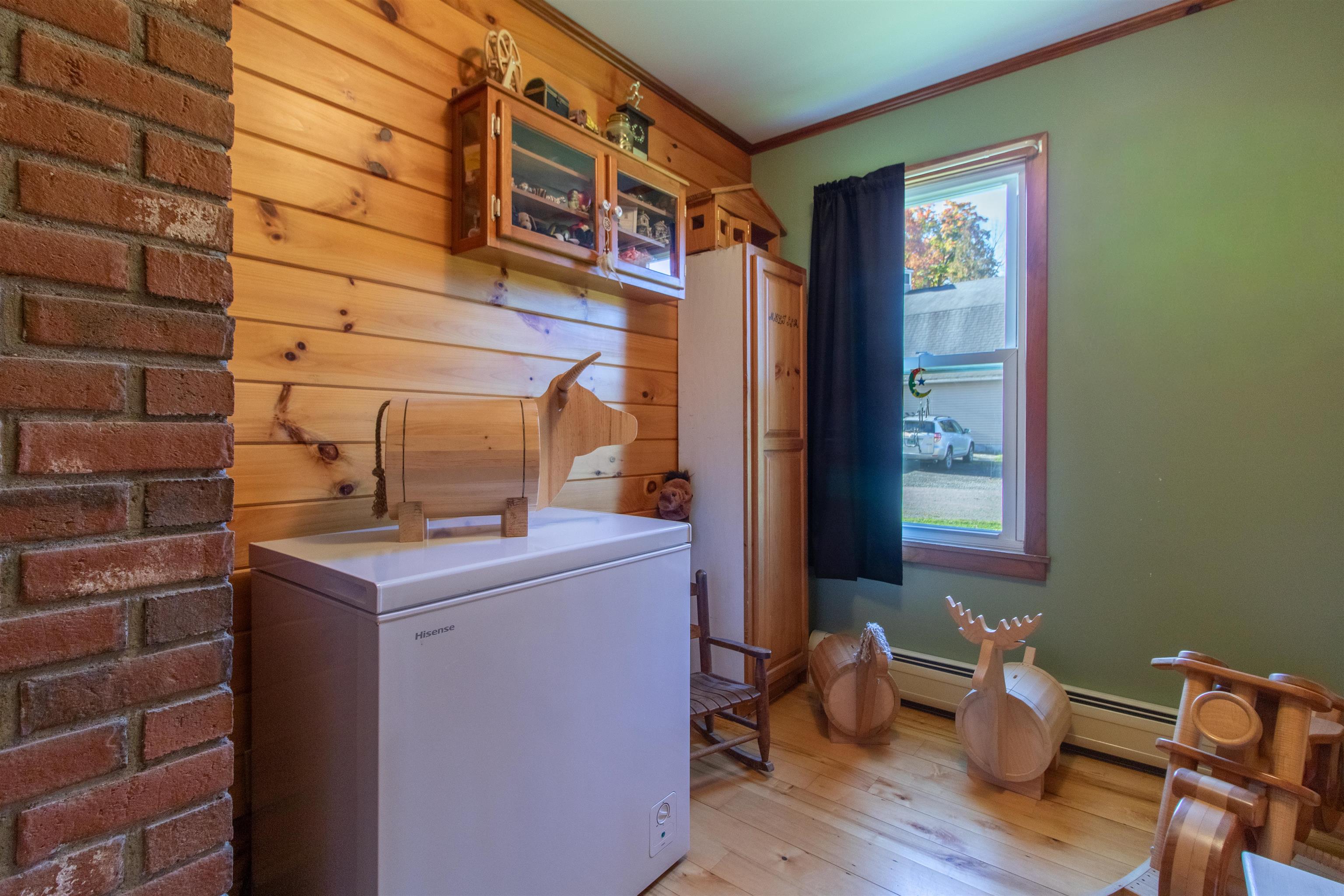 1096 Collins Mill Road Property Photo 17