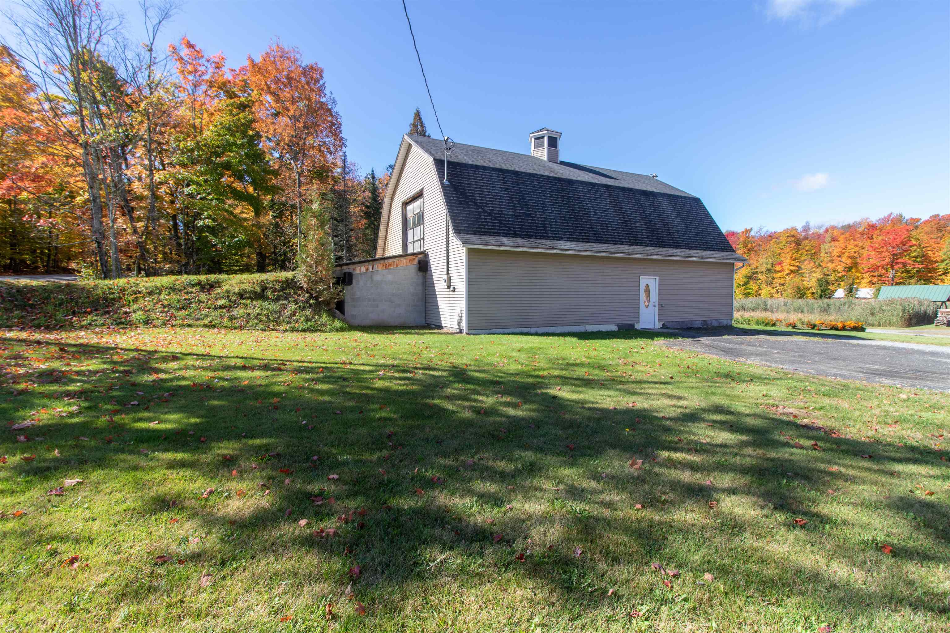 1096 Collins Mill Road Property Photo 32