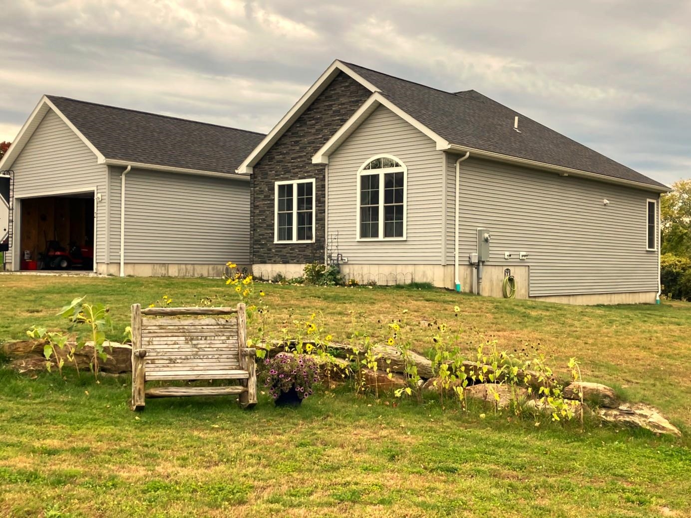 2 Begnoche Drive Property Photo 1