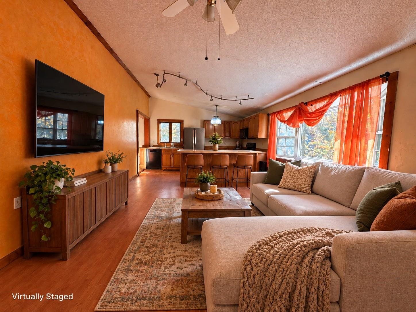 105 School Street Property Photo 14