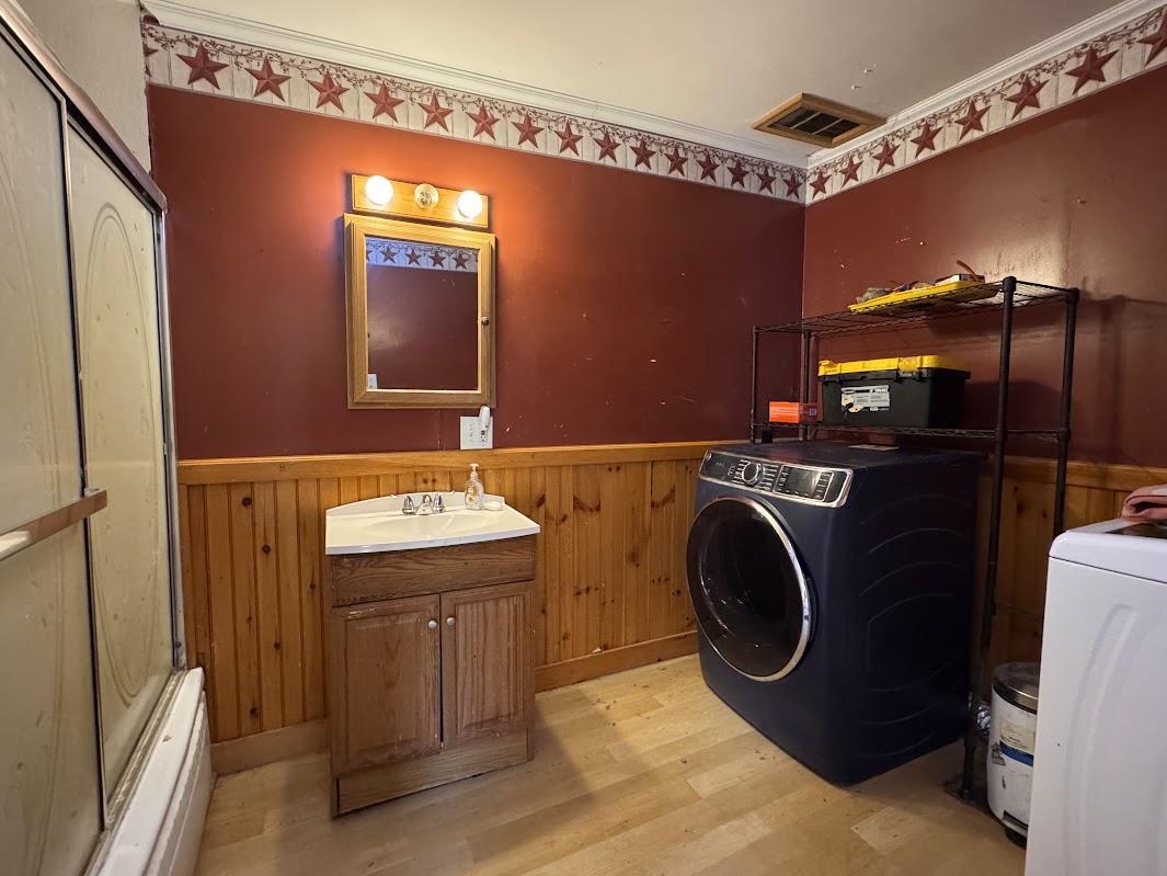 105 School Street Property Photo 26