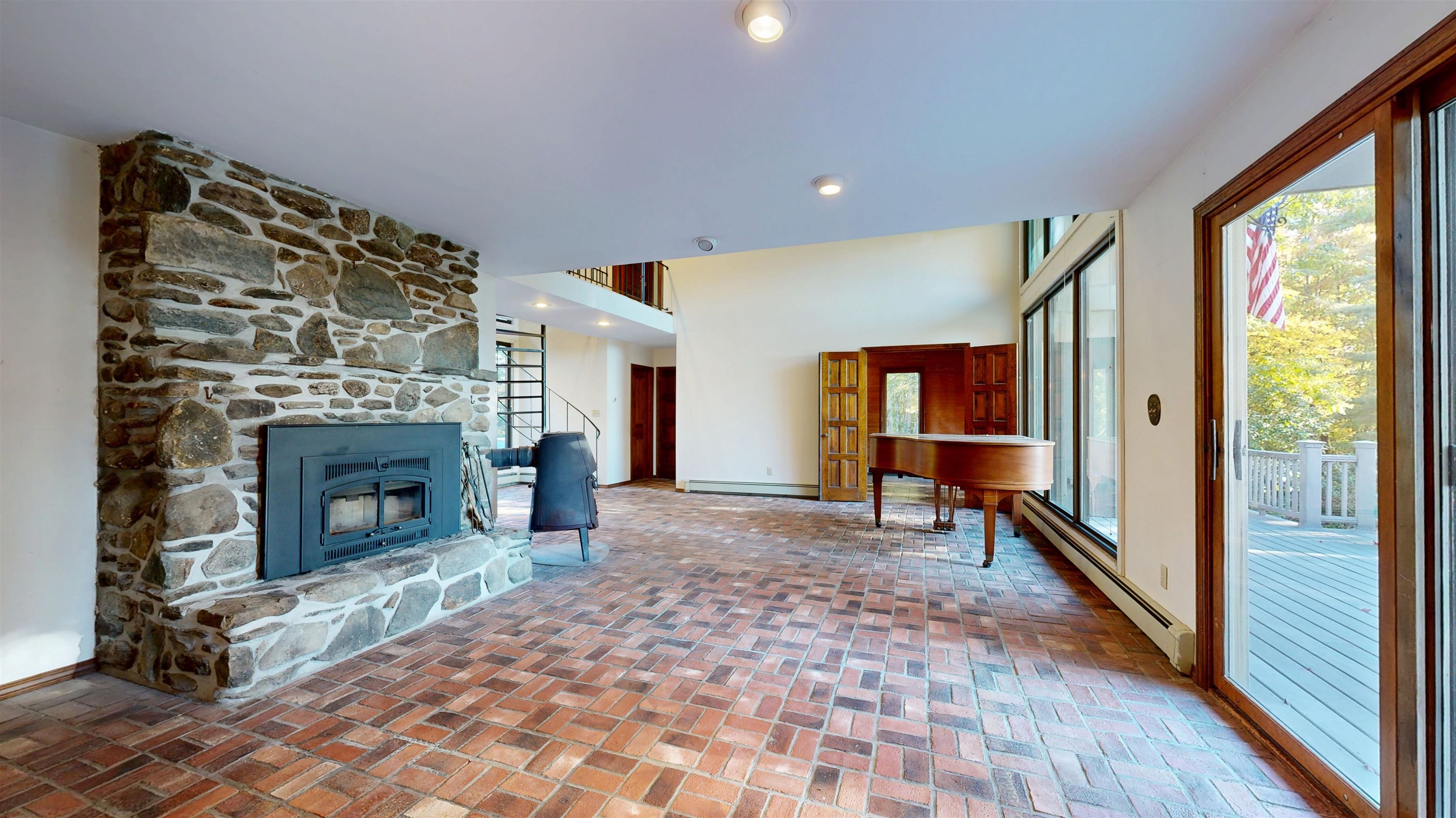 66 Sugar Hill Property Photo 8