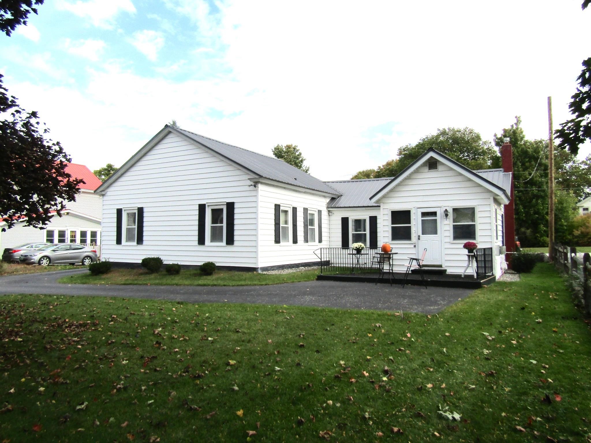 22 Broadway Street Property Photo 2