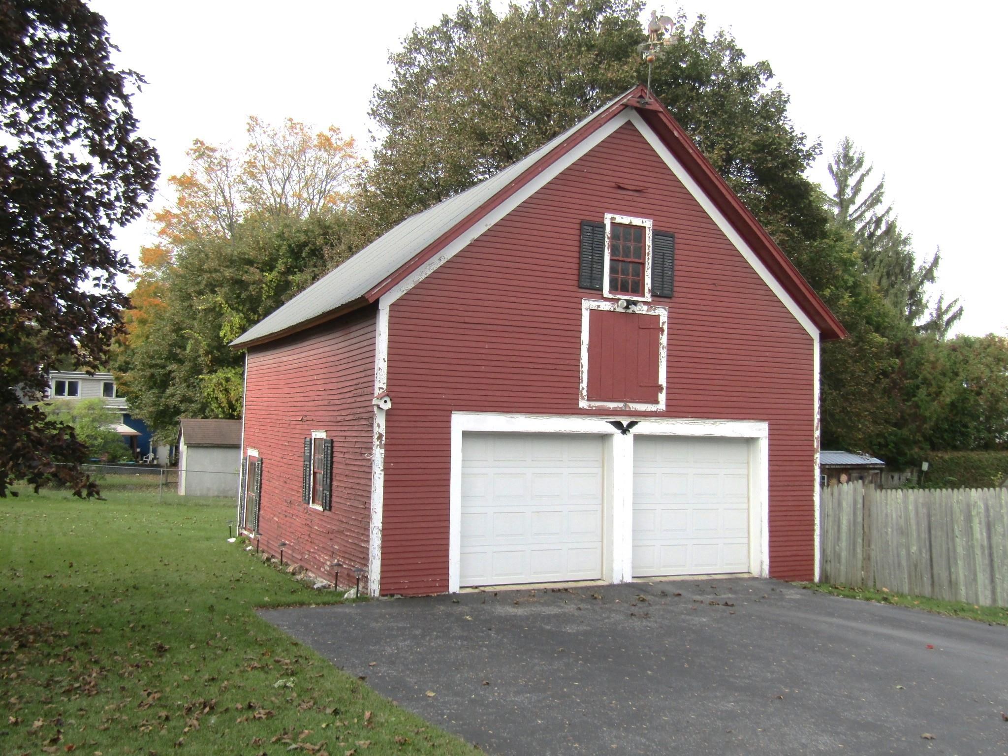 22 Broadway Street Property Photo 6