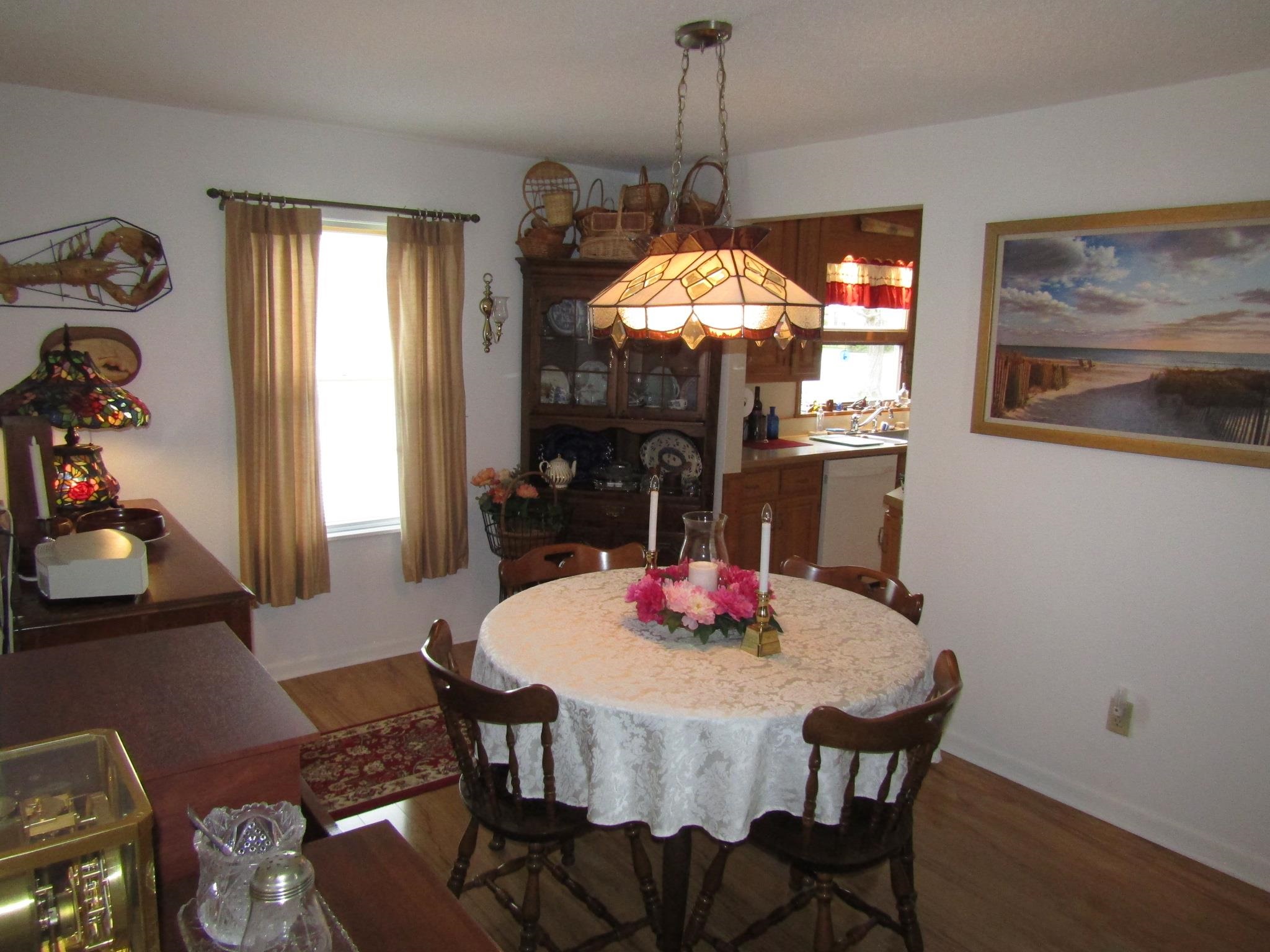 22 Broadway Street Property Photo 13