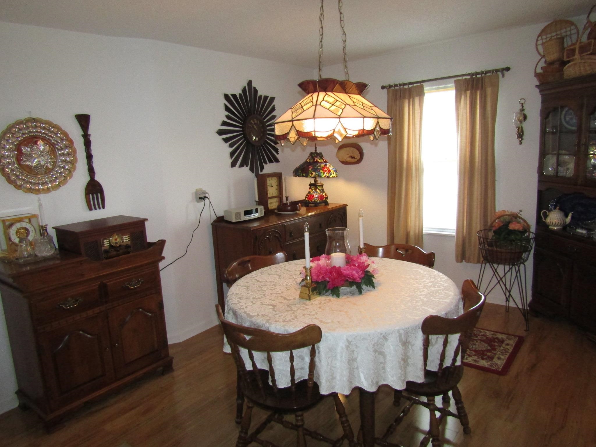 22 Broadway Street Property Photo 14