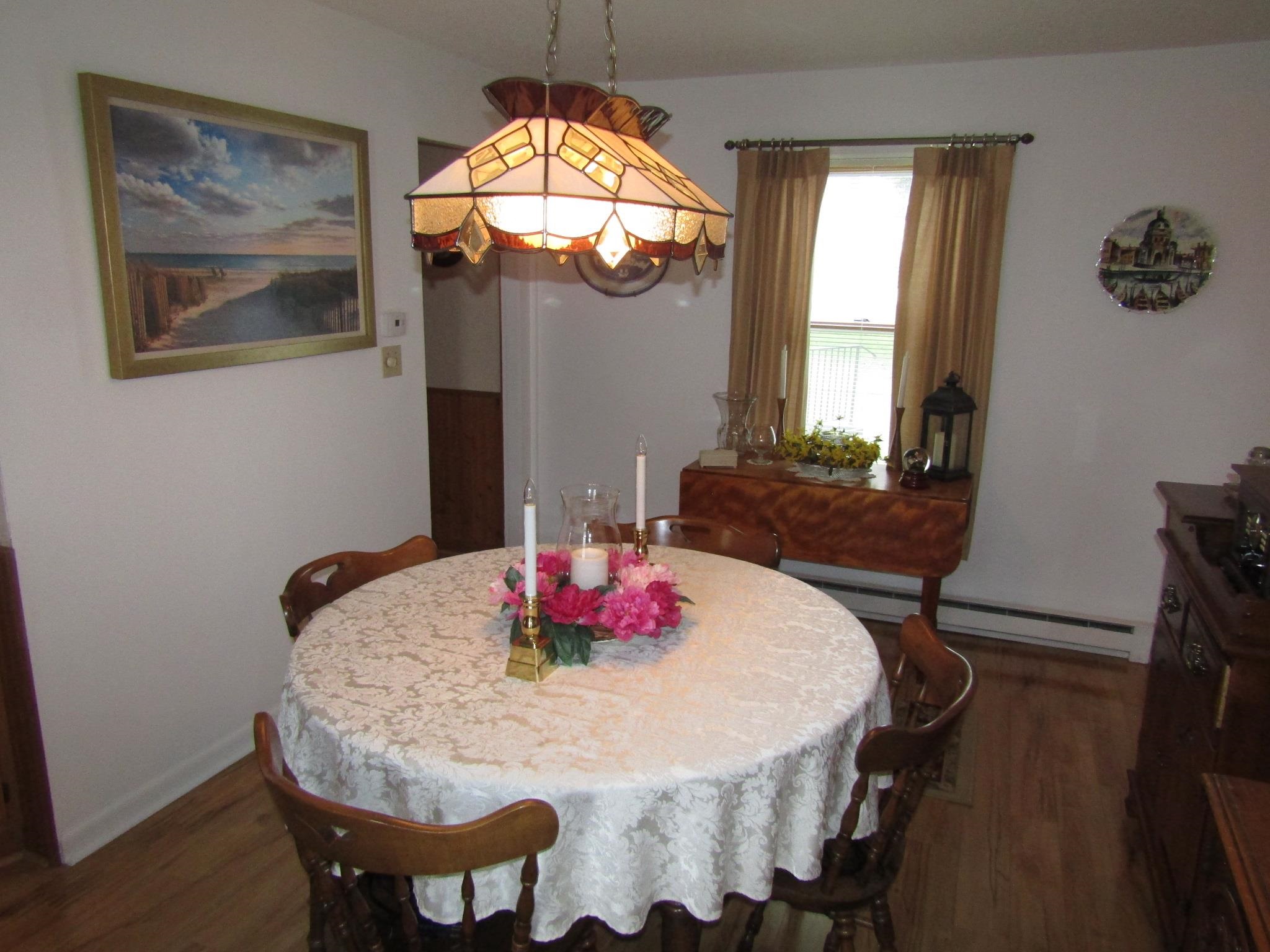 22 Broadway Street Property Photo 15