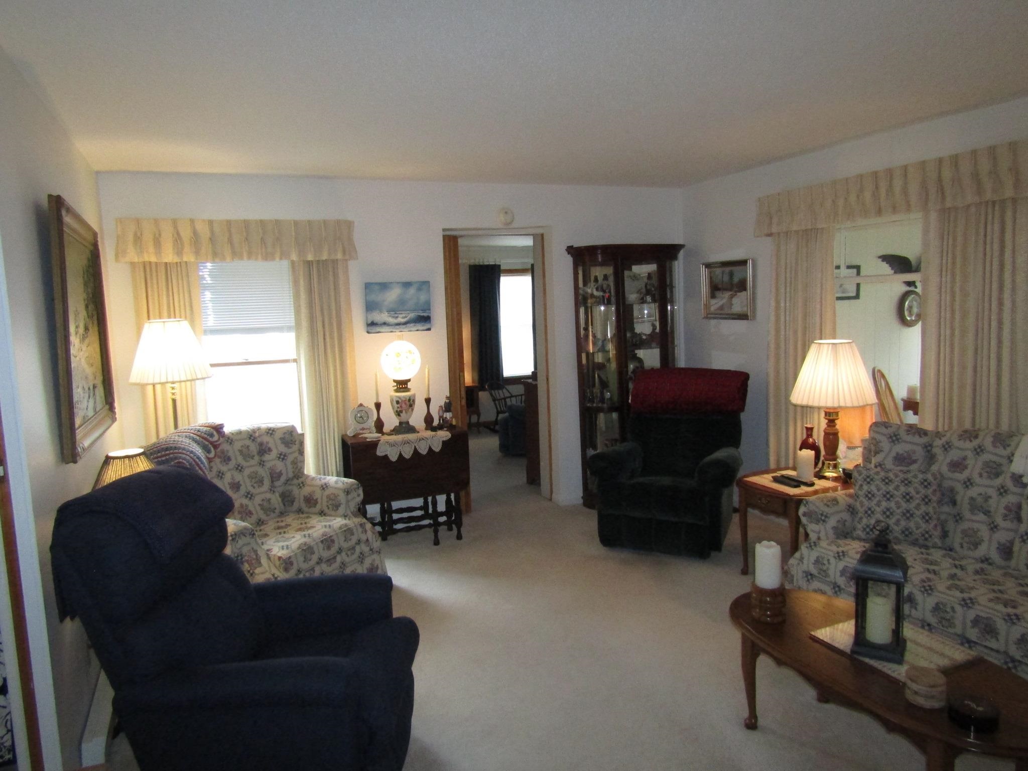 22 Broadway Street Property Photo 20