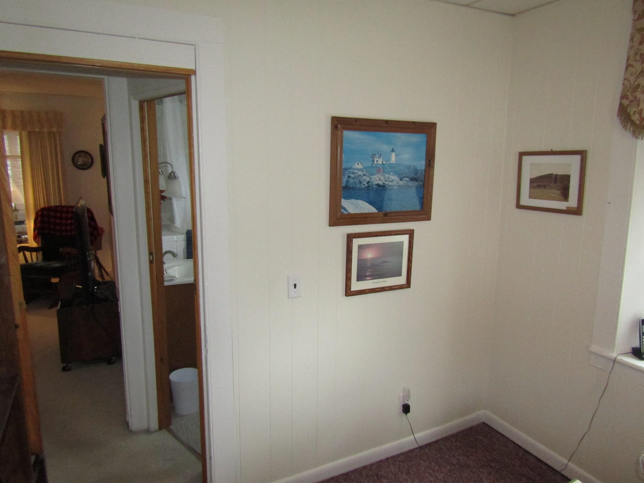 22 Broadway Street Property Photo 27