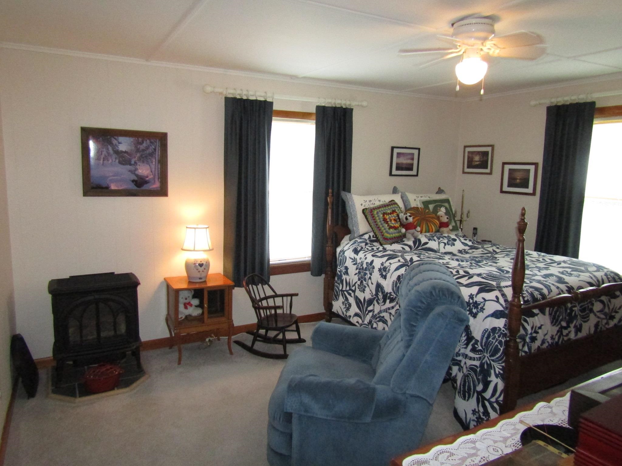 22 Broadway Street Property Photo 29