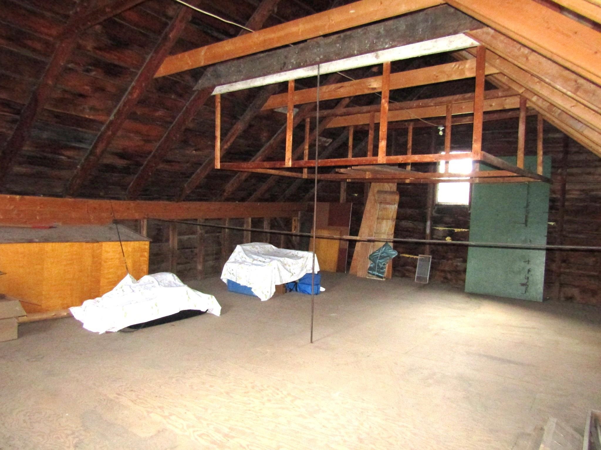 22 Broadway Street Property Photo 50