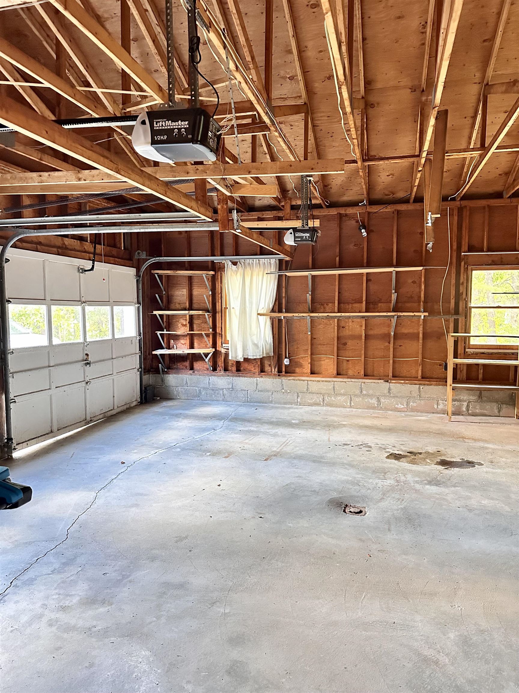 167 Silver Lane Property Photo 37