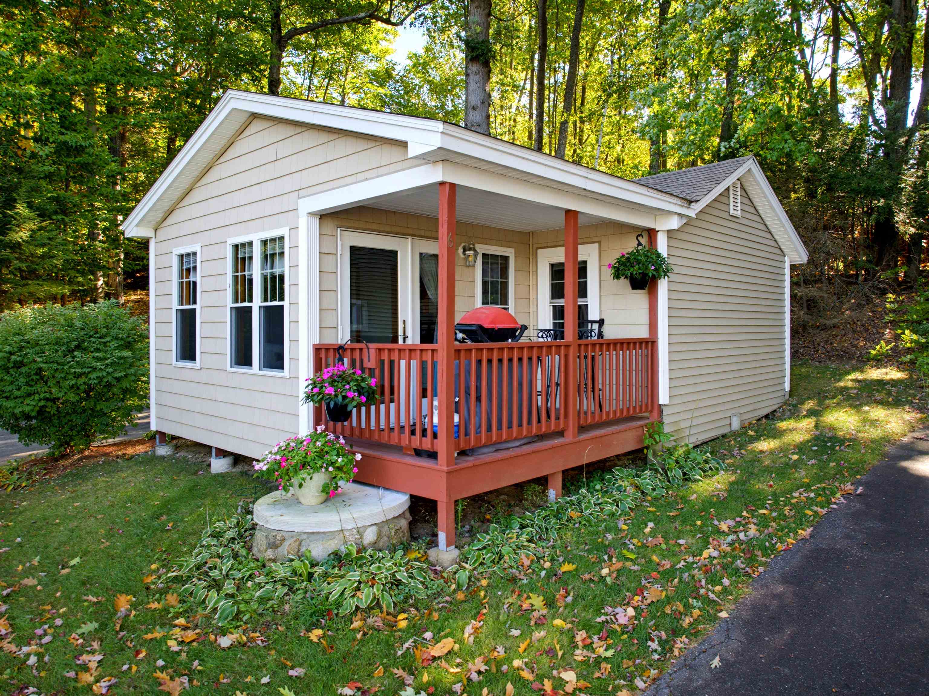 937 Weirs Boulevard Property Photo 1