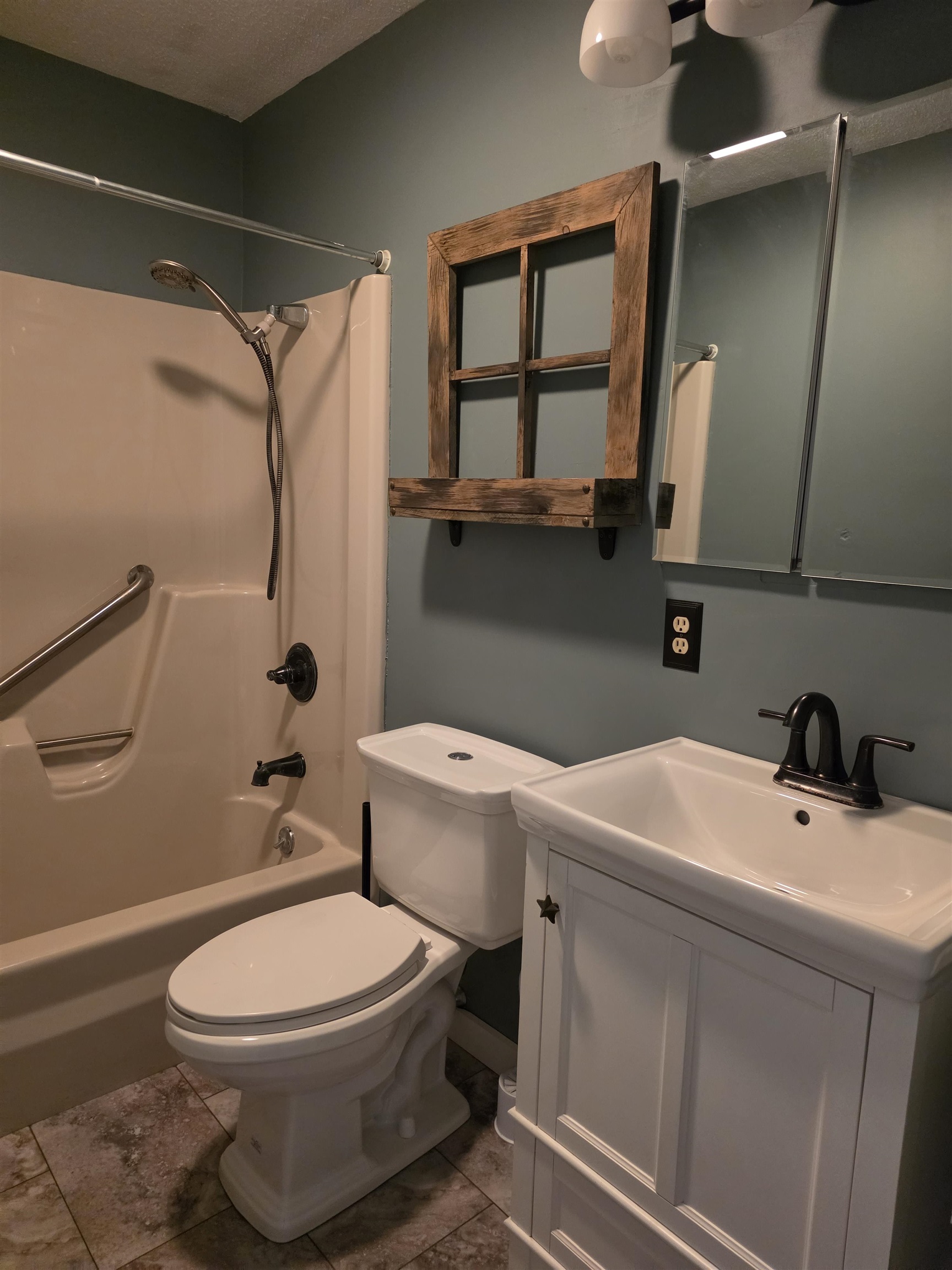 2390 Dart Hill Road Property Photo 18