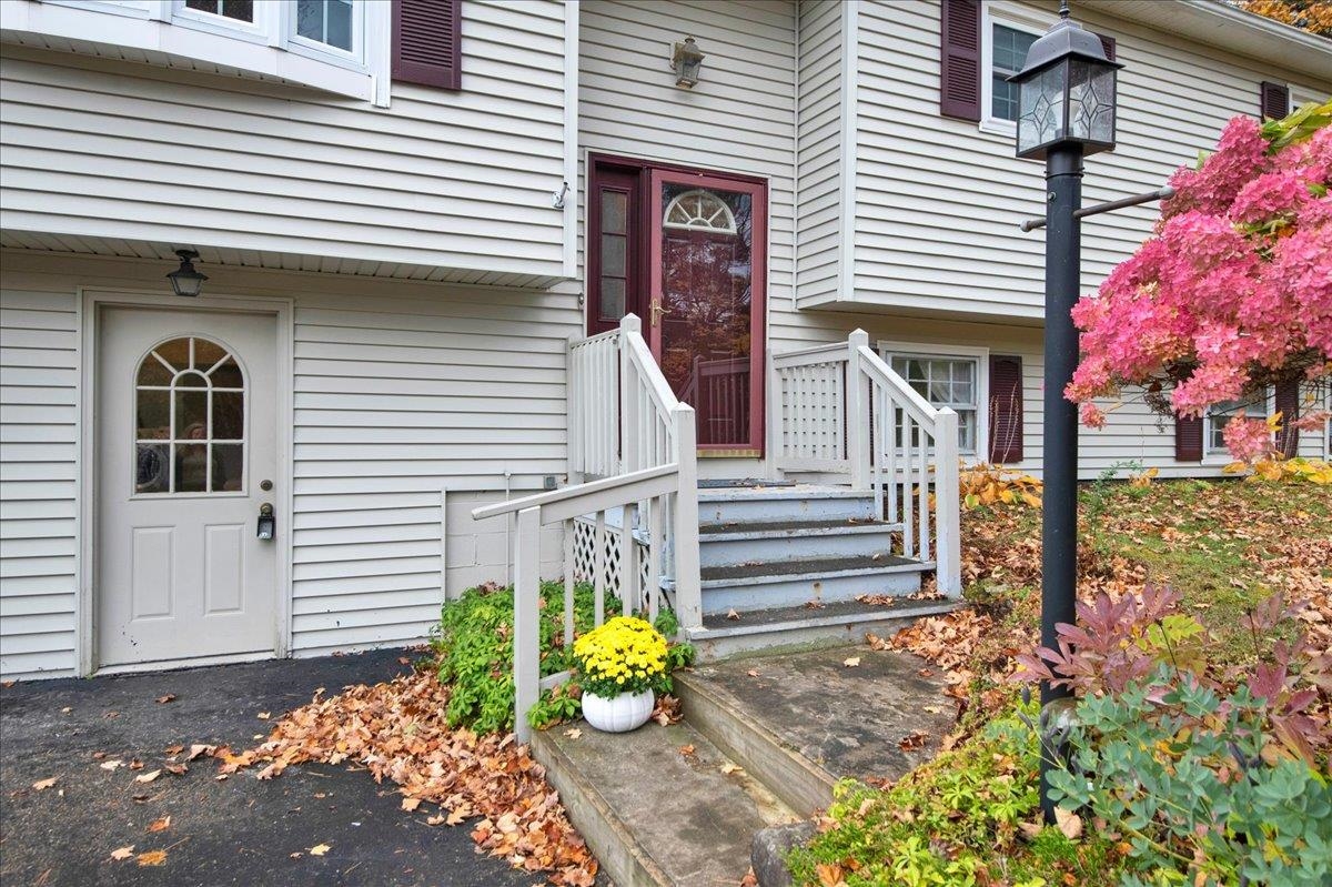 7 Pinehurst Drive Property Photo 2
