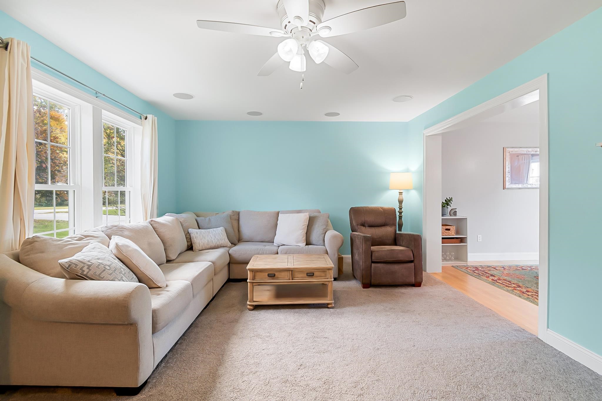 4 Dawns Way Property Photo 8