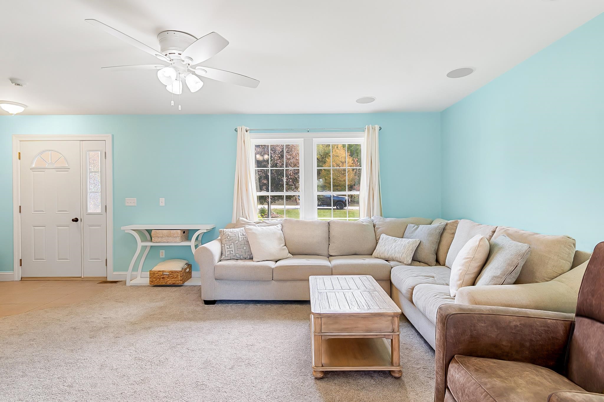 4 Dawns Way Property Photo 11