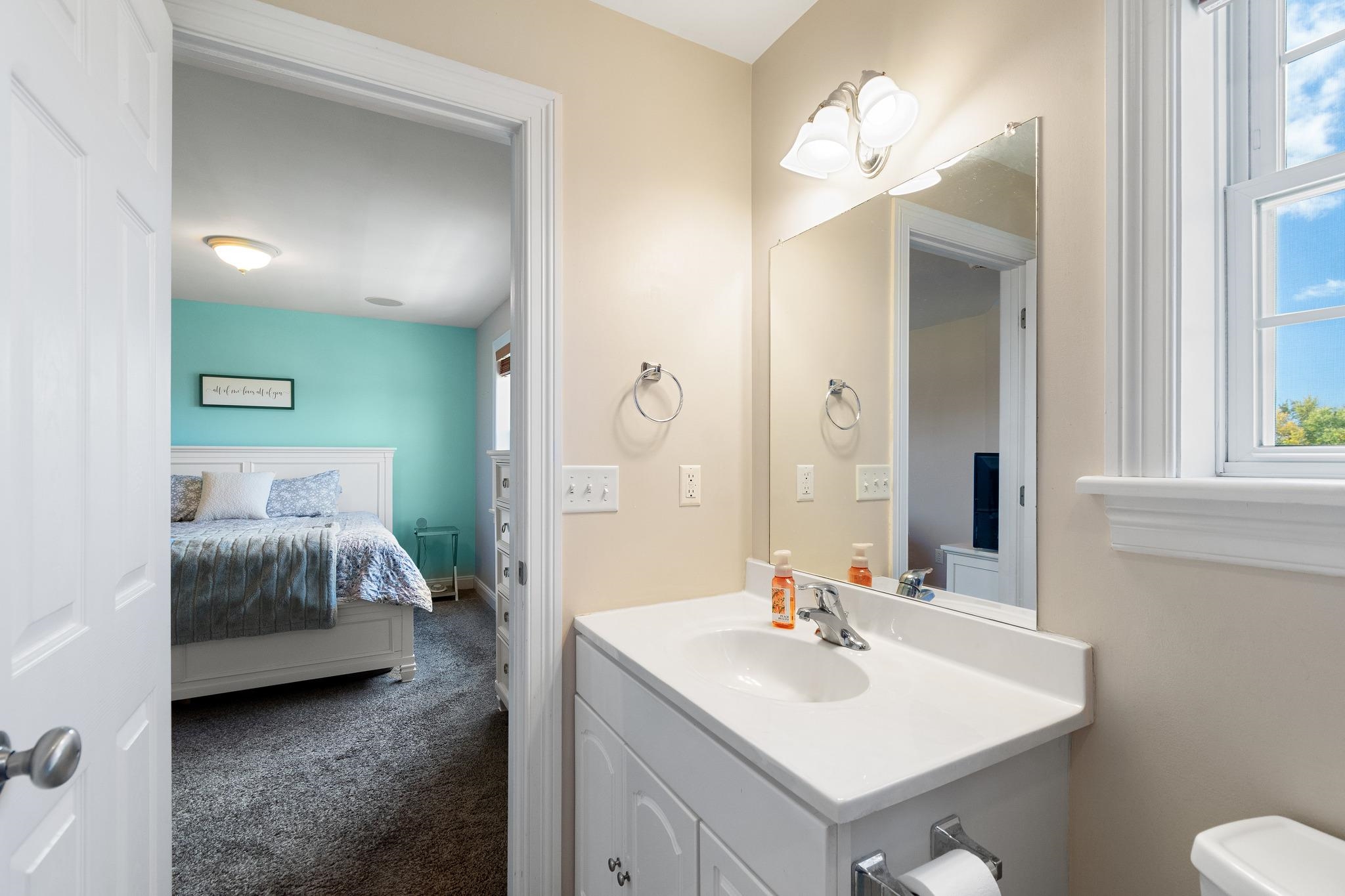 4 Dawns Way Property Photo 14