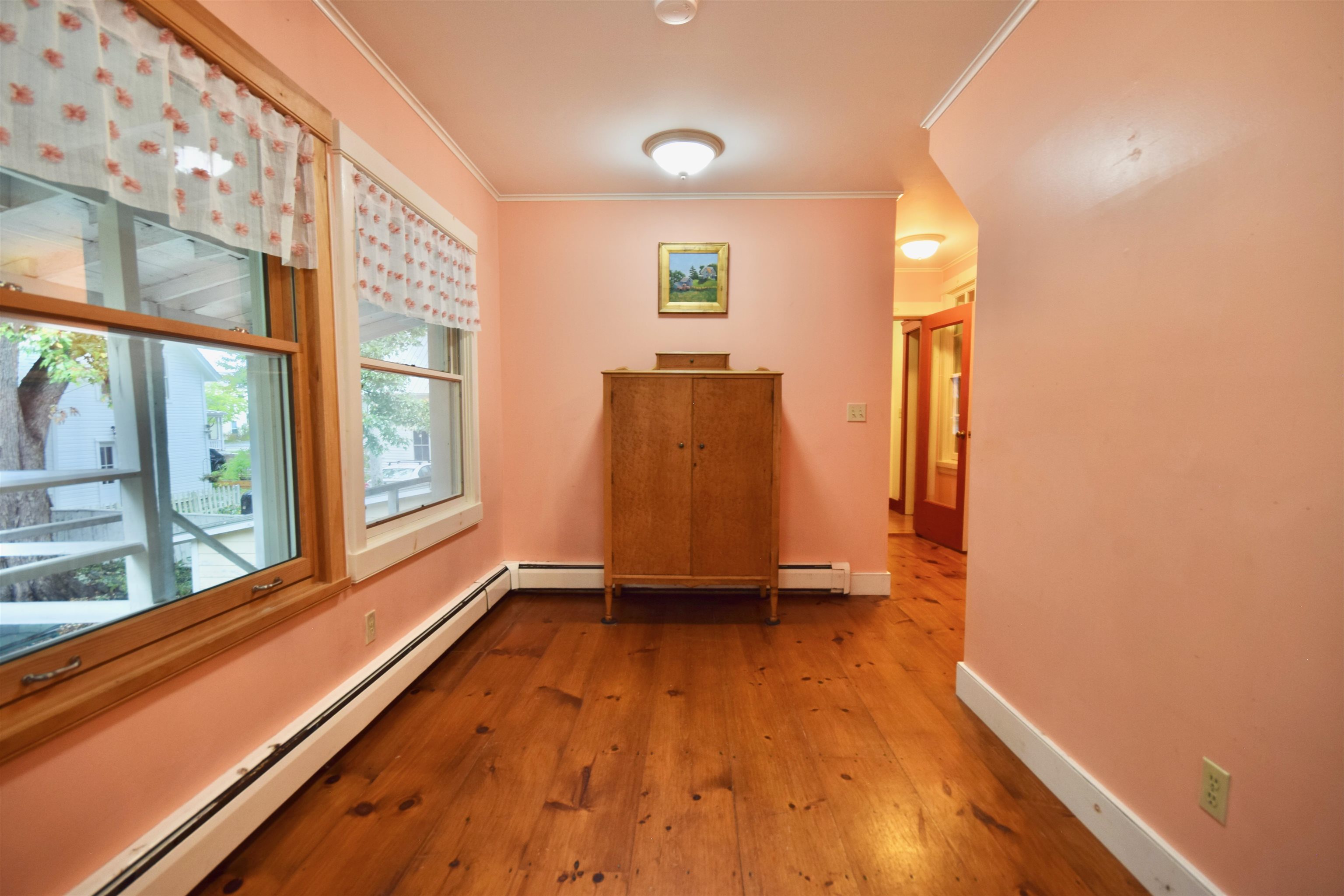 28 South Maple Street Property Photo 4