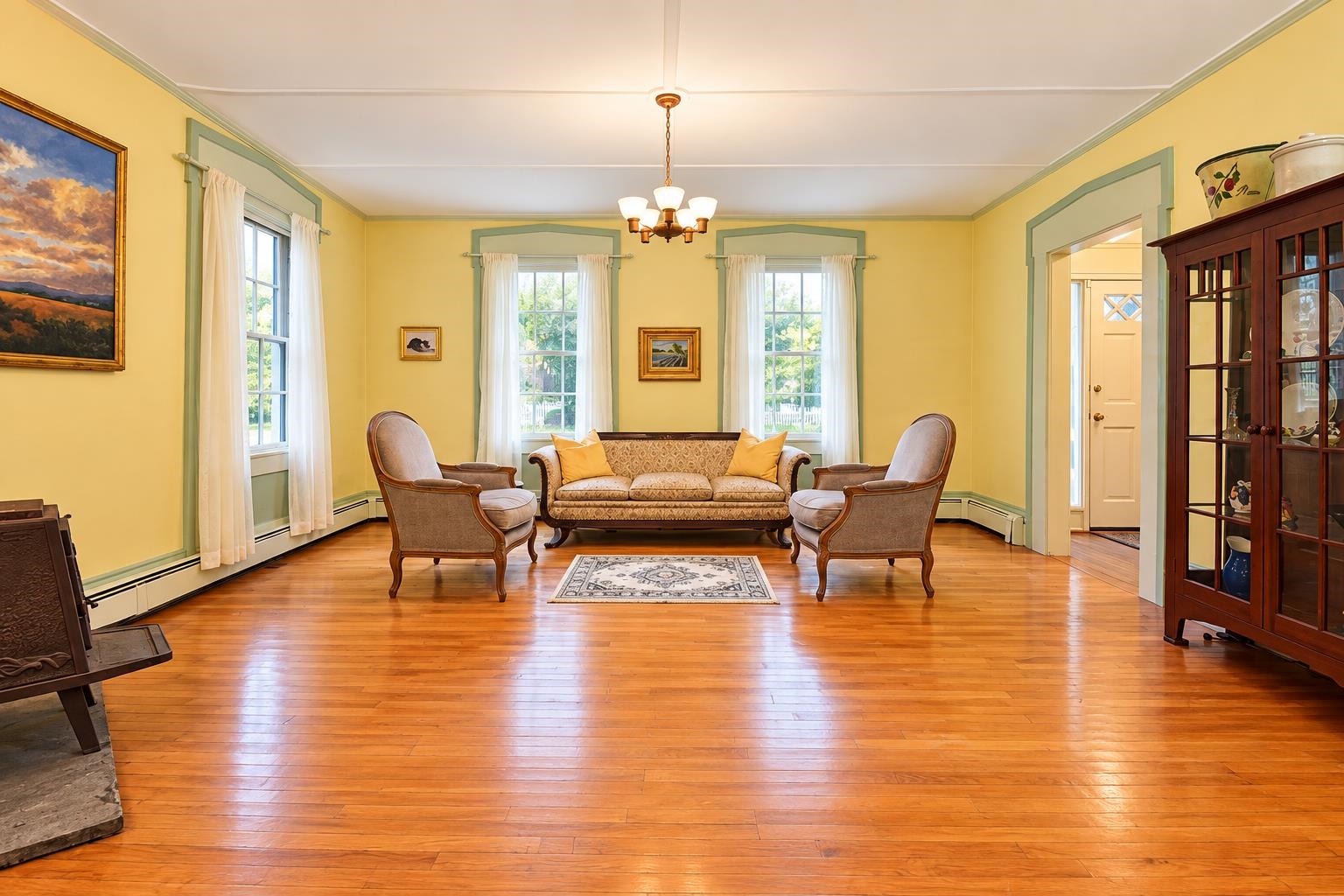 28 South Maple Street Property Photo 11