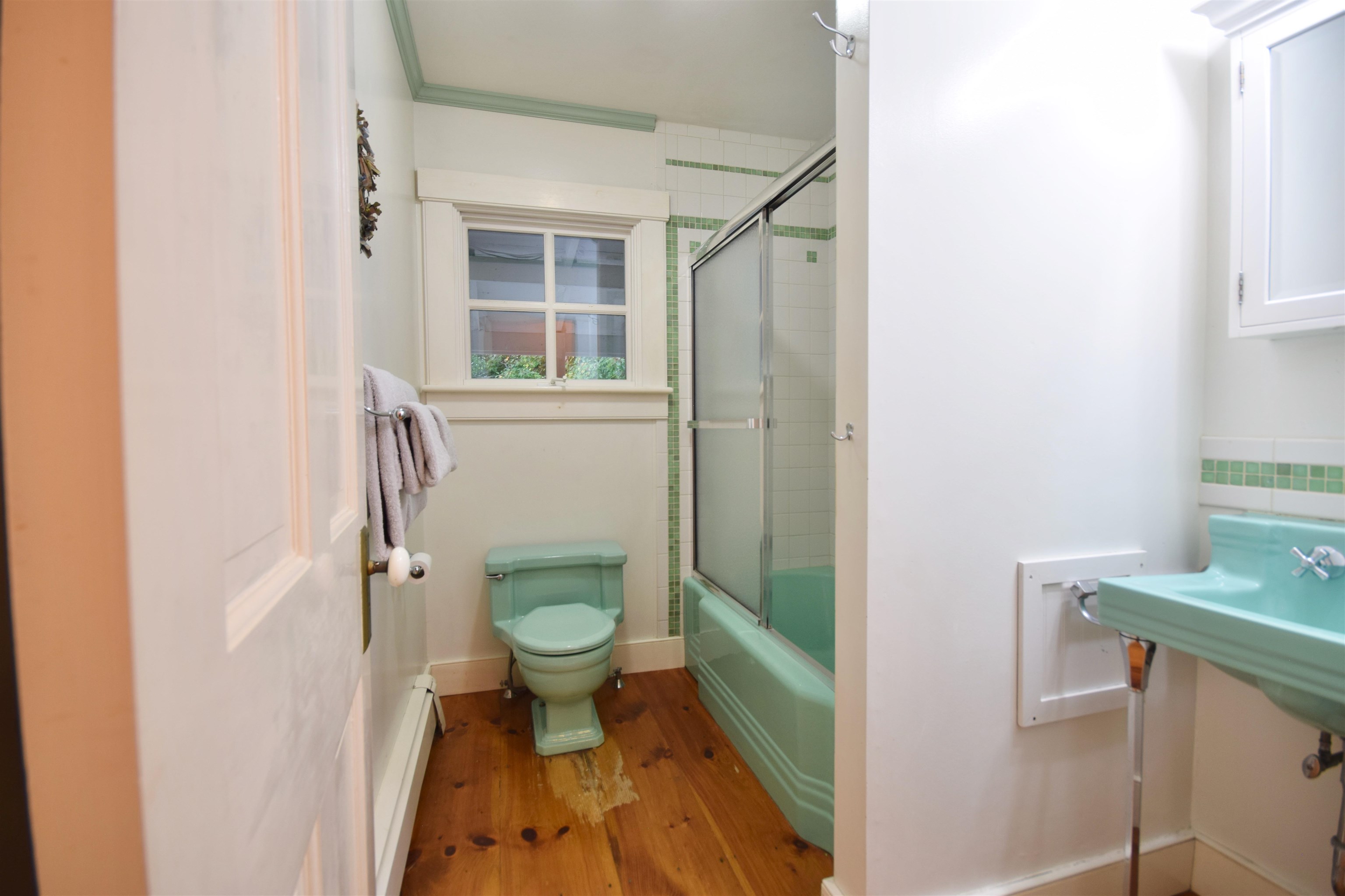 28 South Maple Street Property Photo 16
