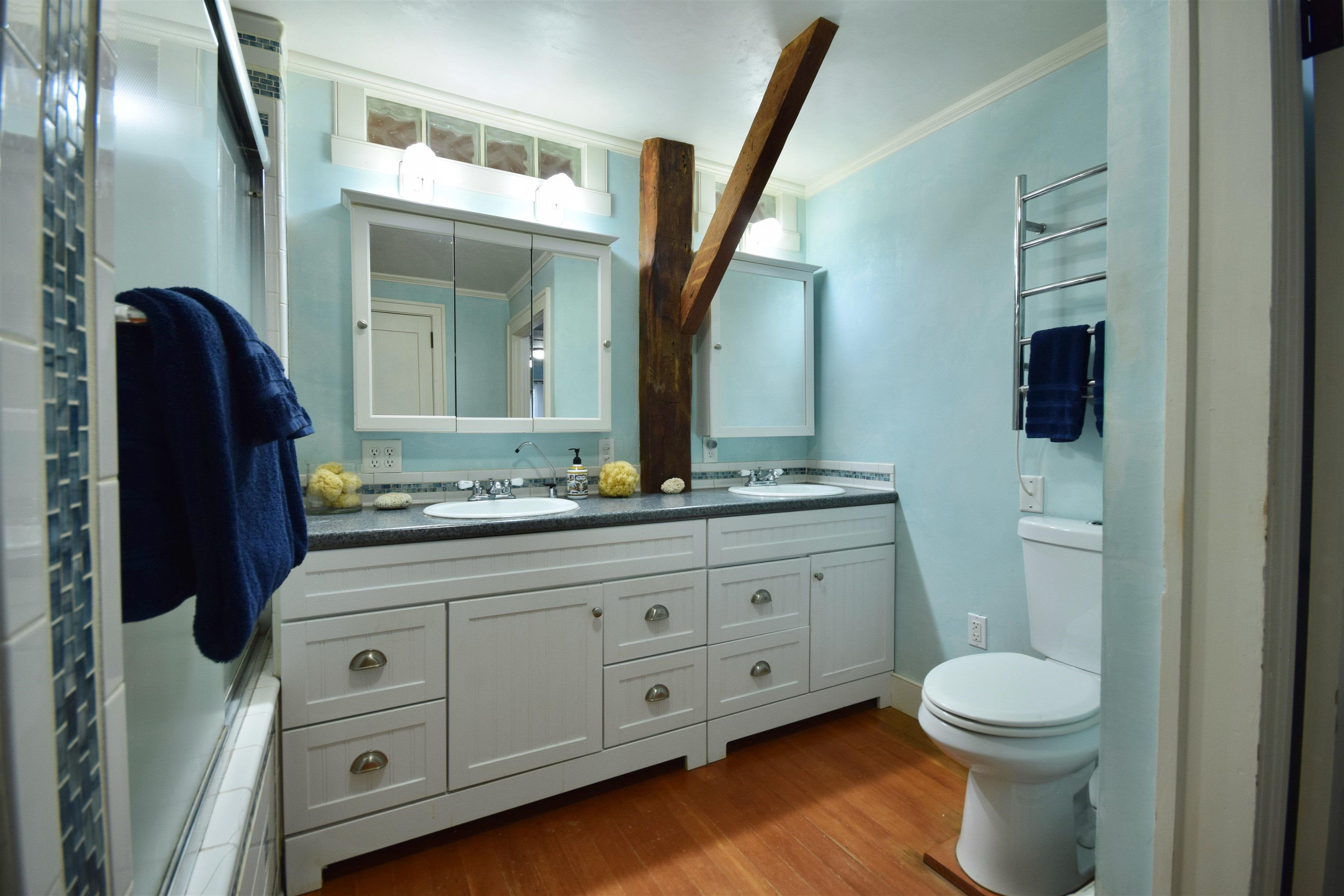 28 South Maple Street Property Photo 23